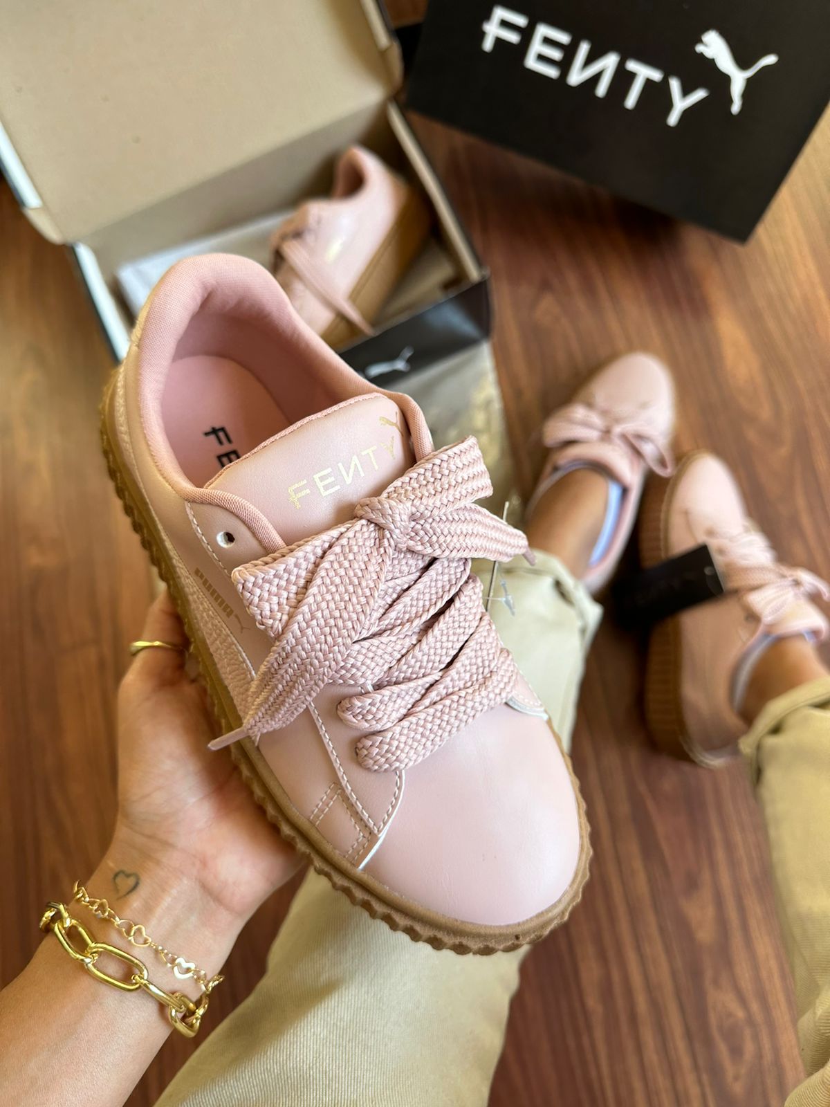 Tênis P. Fenty Flamingo