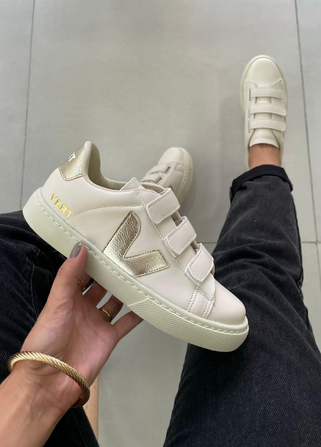 Tênis Velcro Off Dourado