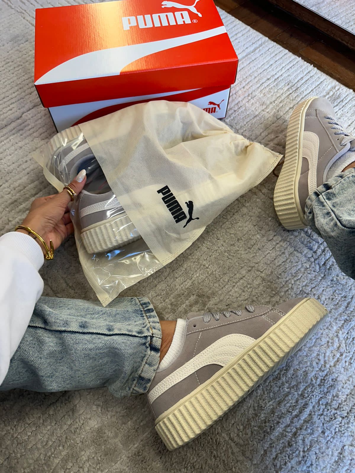 Tênis Suede Soft Cinza