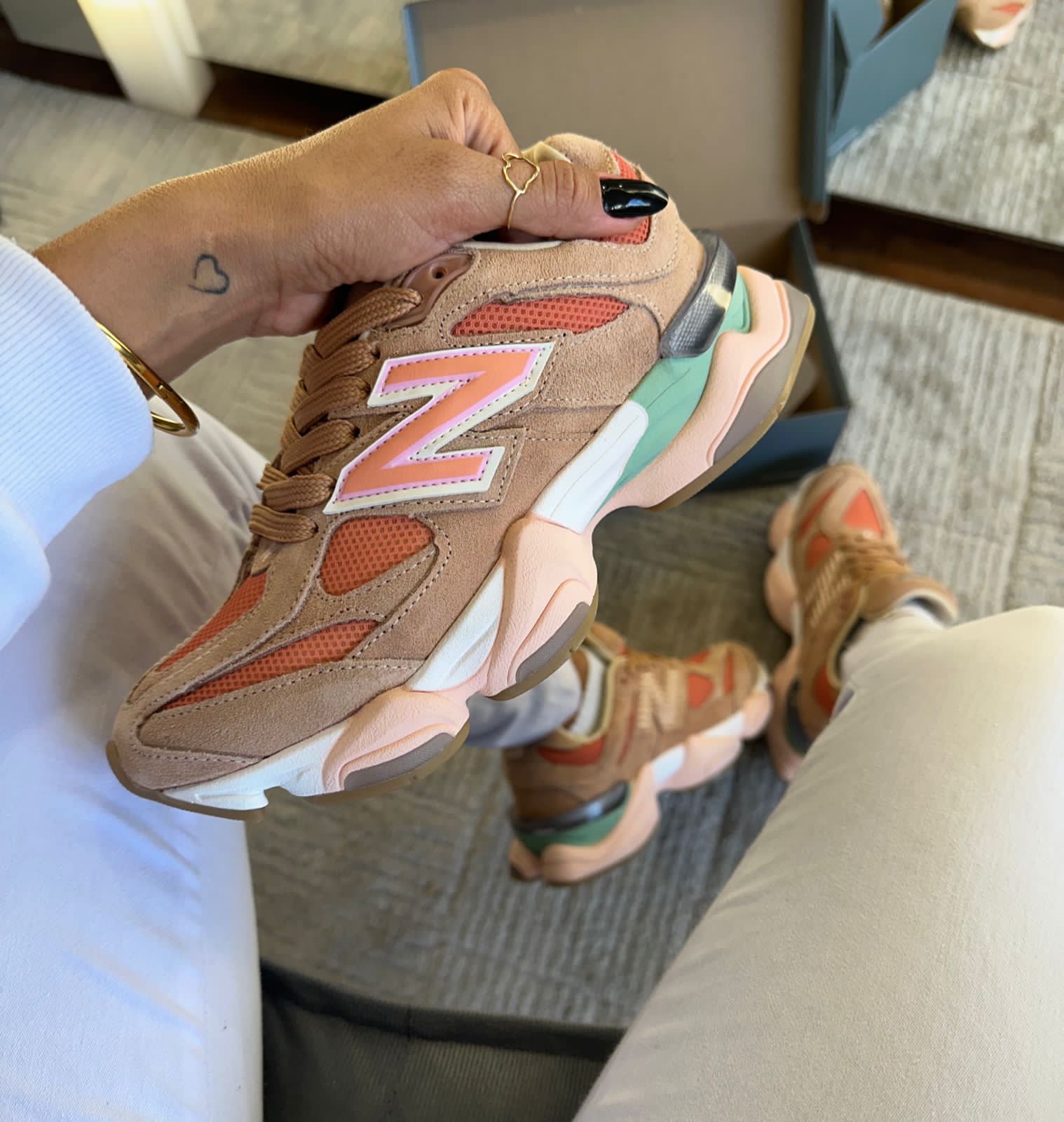 Tênis Balance 9060 Marrom Coral Couro Legítimo