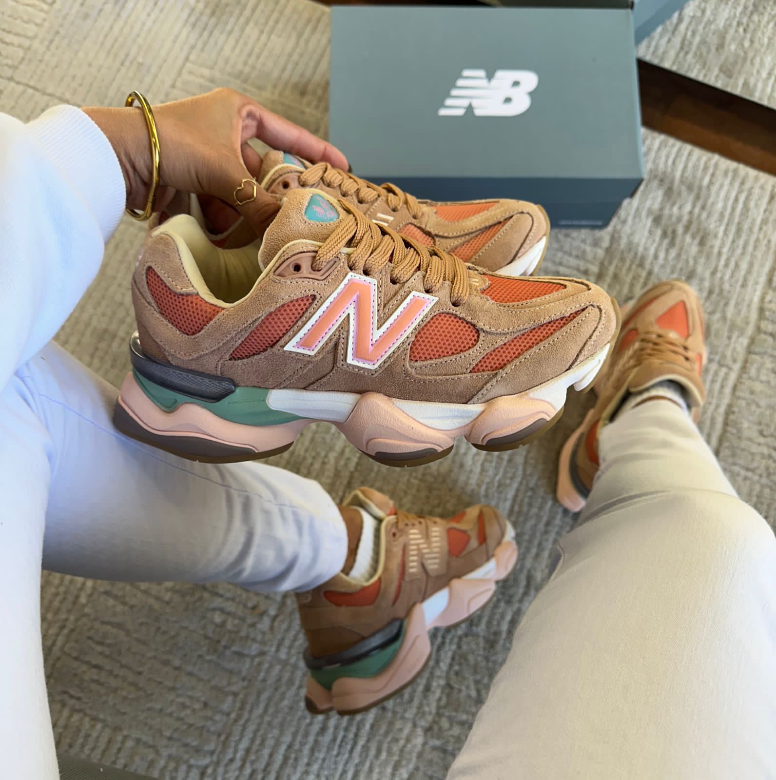Tênis Balance 9060 Marrom Coral Couro Legítimo