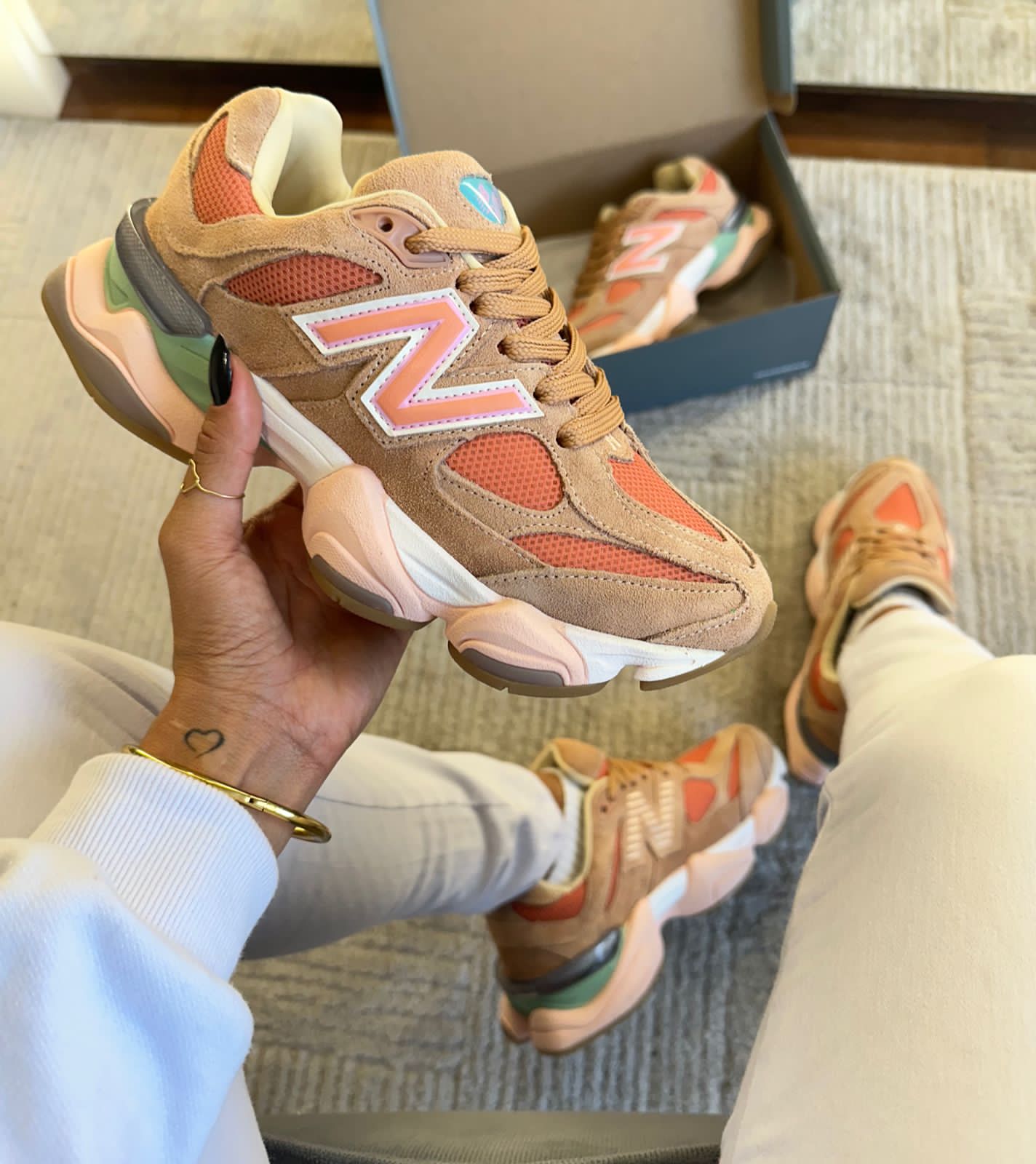 Tênis Balance 9060 Marrom Coral Couro Legítimo