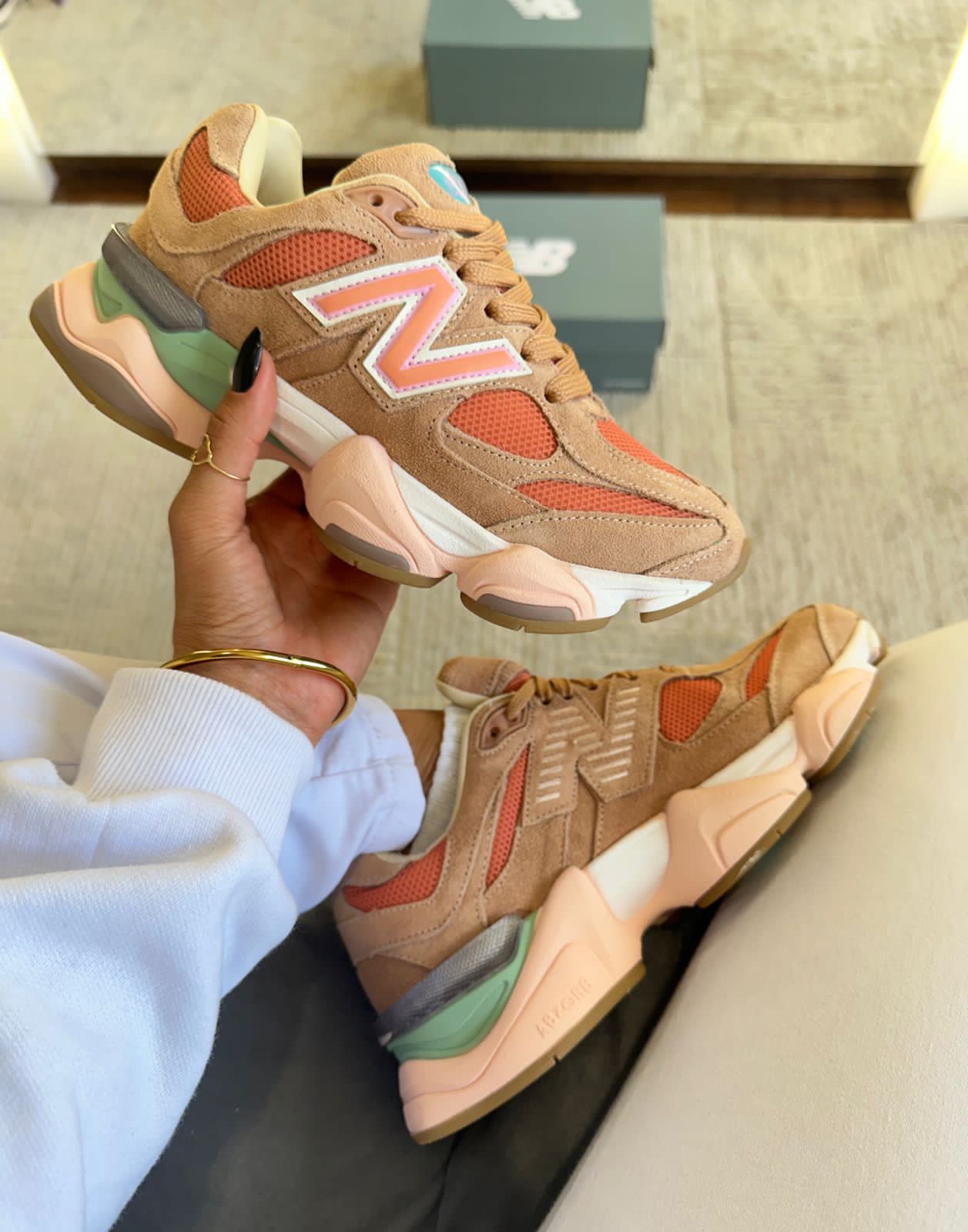 Tênis Balance 9060 Marrom Coral Couro Legítimo