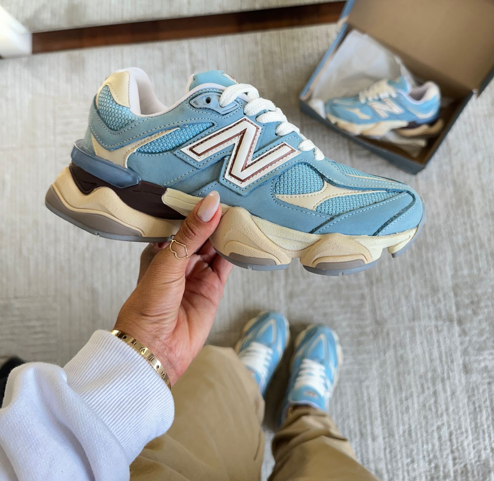 Tênis Balance 9060 Azul bebê Couro Legítimo