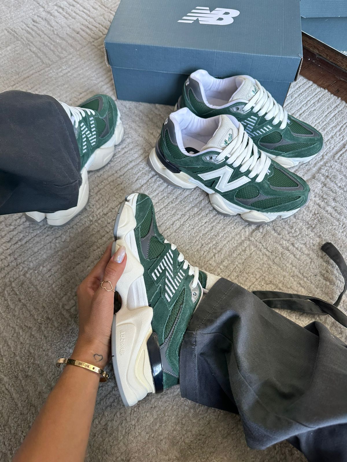 Tênis Balance 9060 Verde Musgo Couro Legítimo