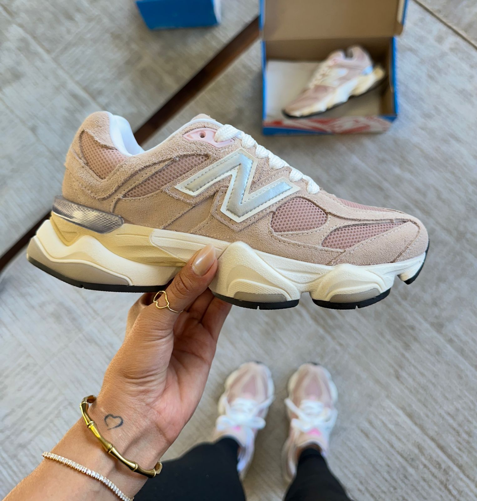 Tênis Balance 9060 Rose Couro Legítimo