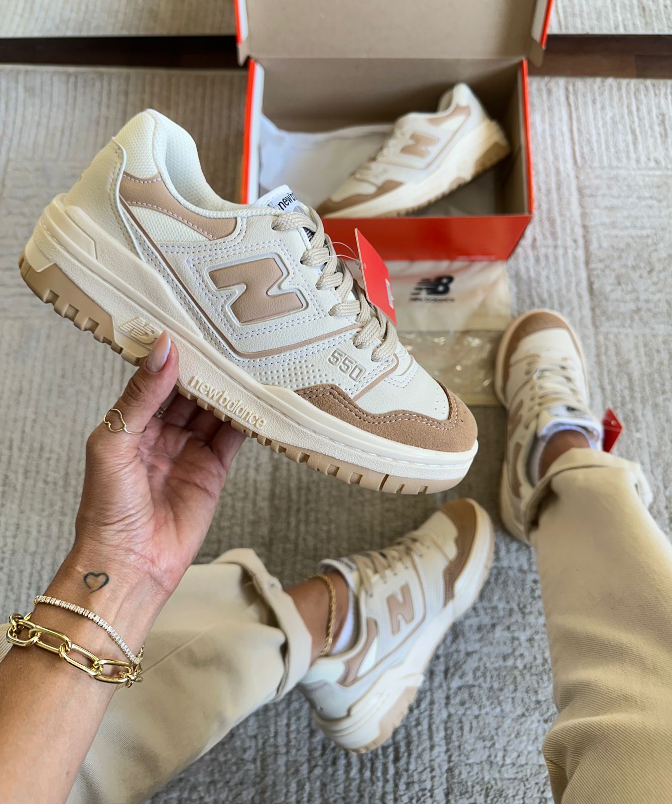 Tênis Balance 550 Nude