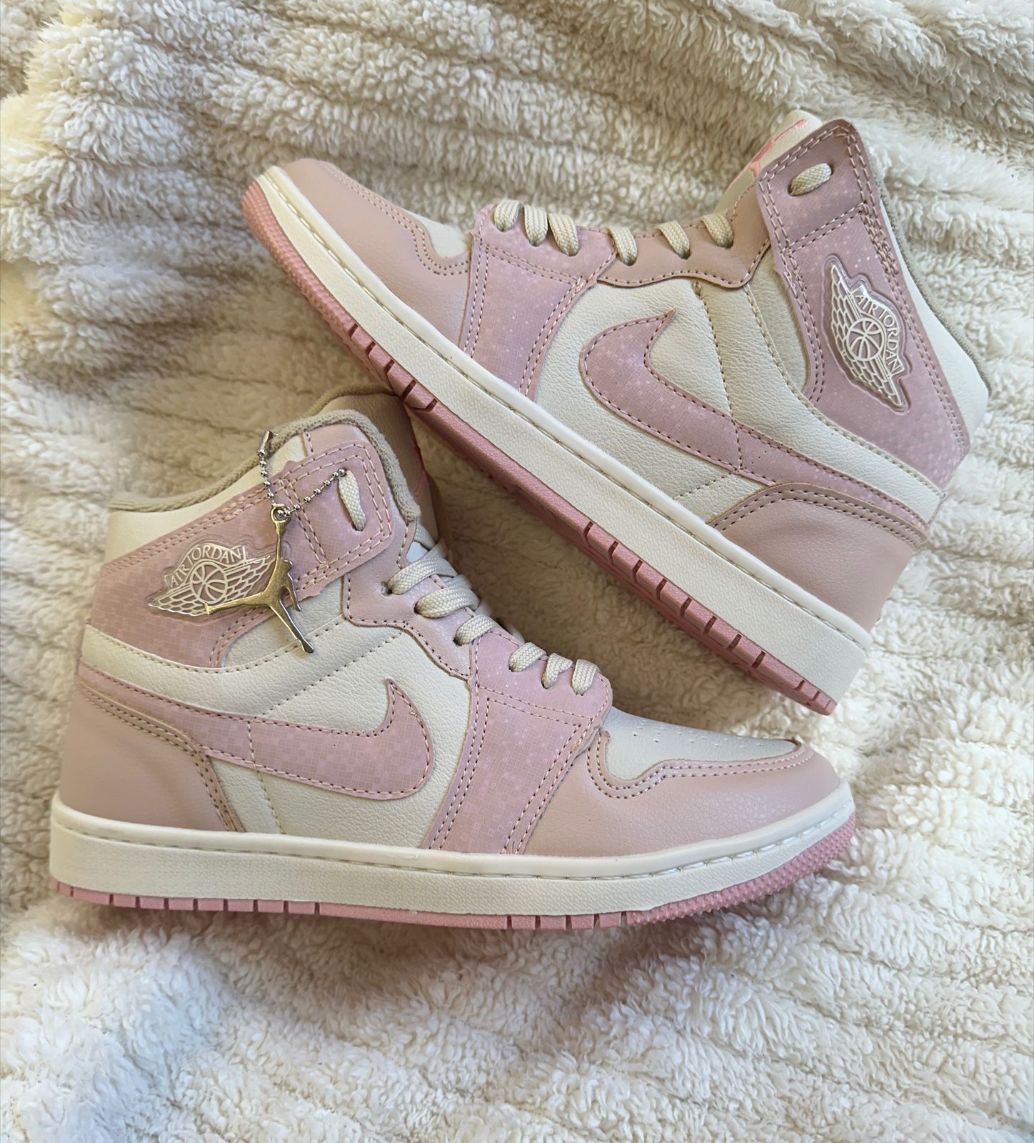 Tênis Bota Jordan Rosa