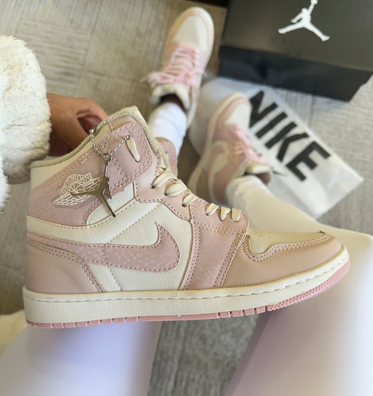 Tênis Bota Jordan Rosa