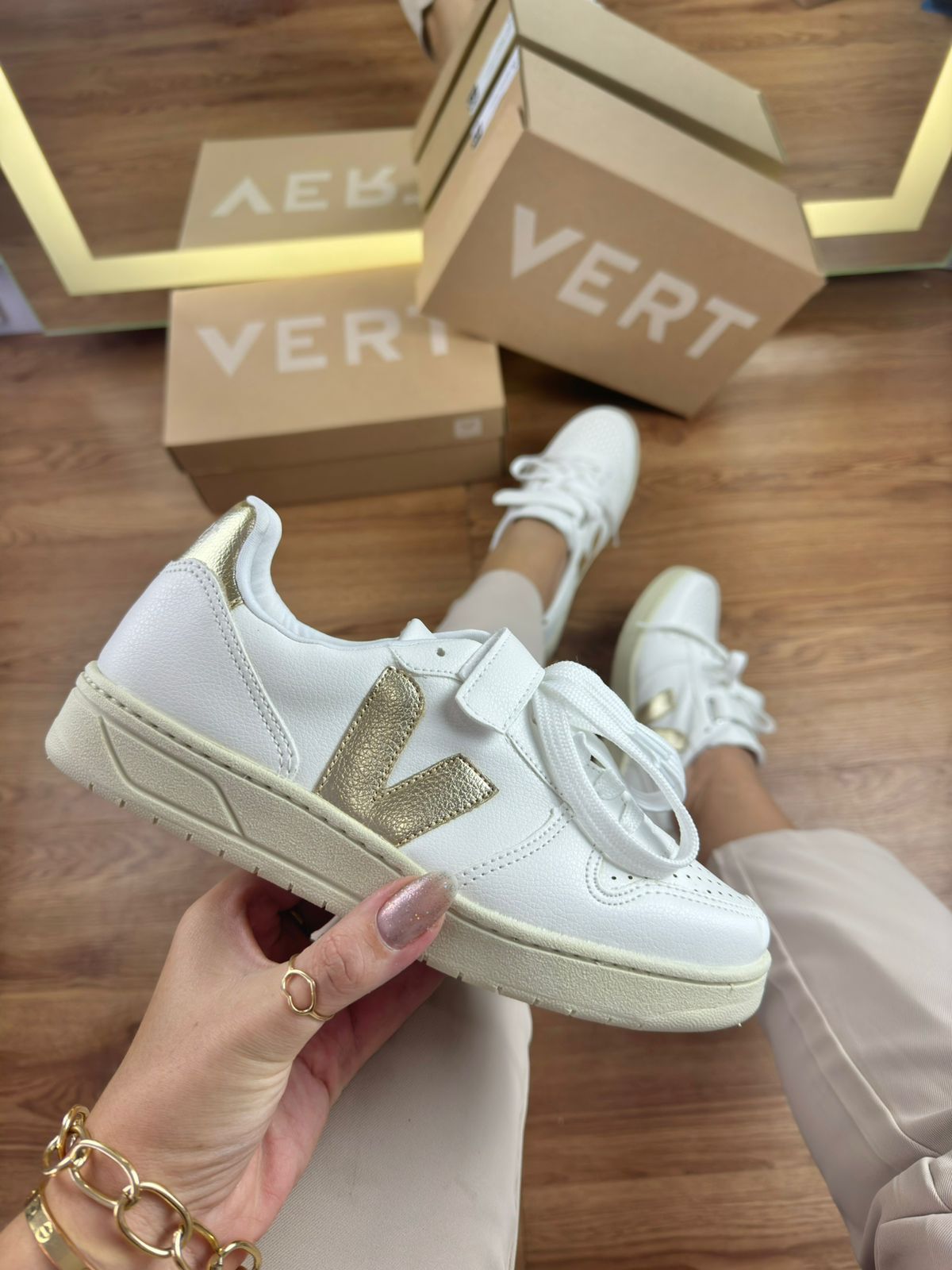 Tênis V 1.2 Branco Dourado