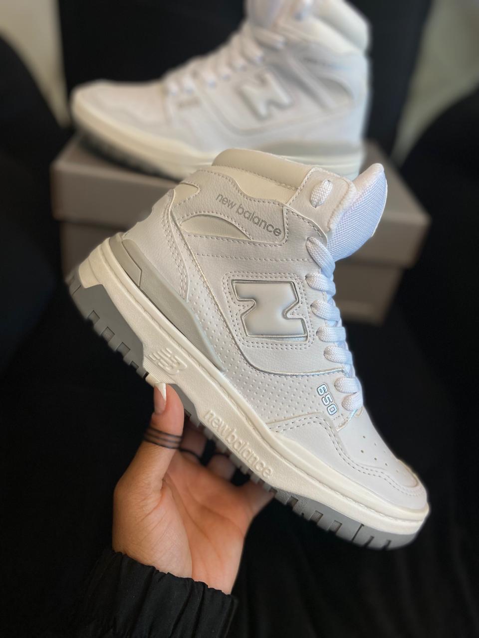 Bota Balance 650 Branco Cinza