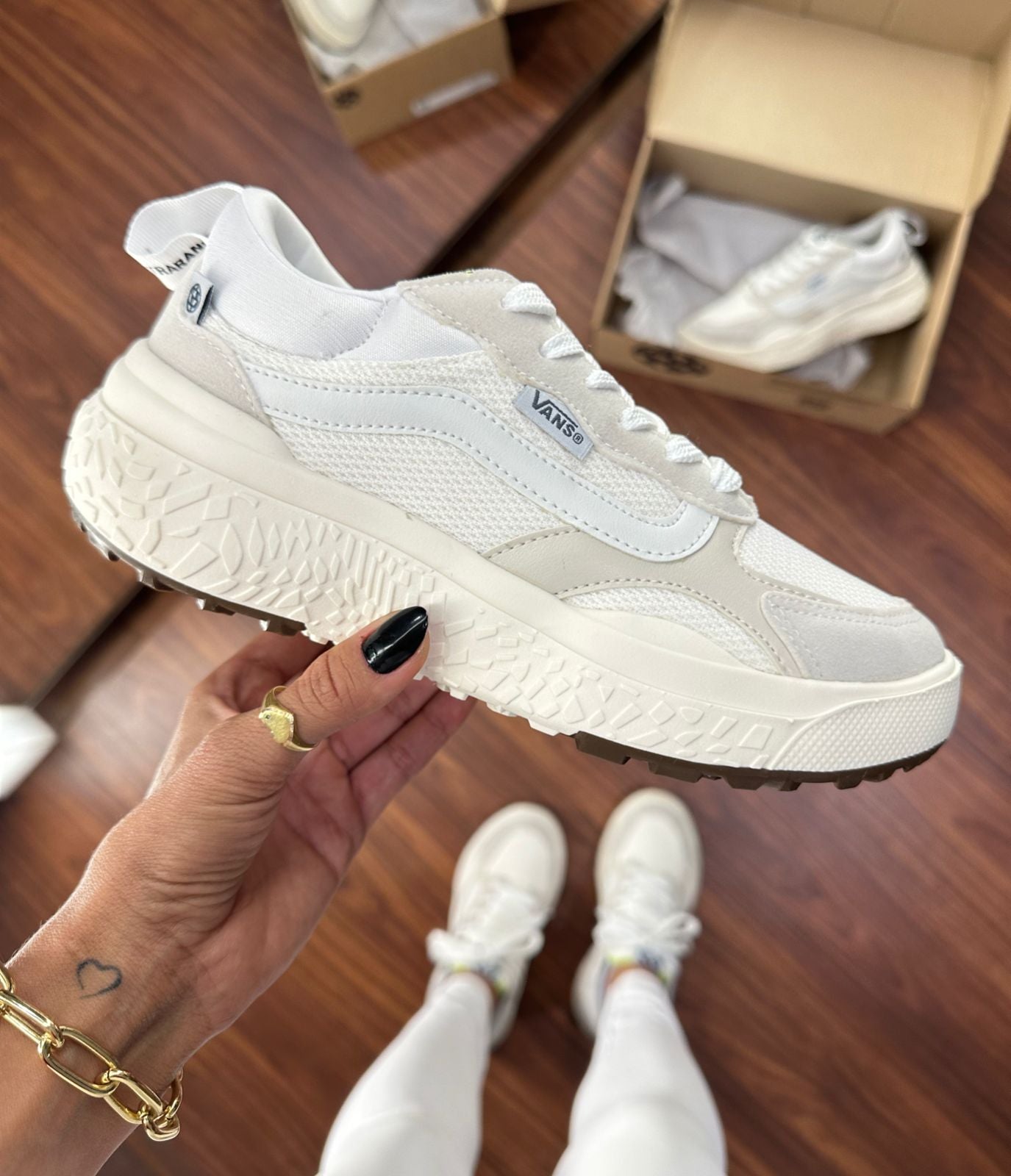 Tênis V. Neo Prime Off White
