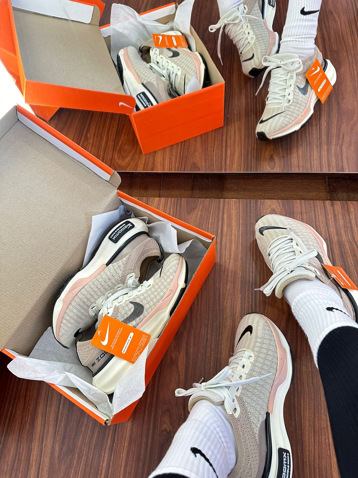 Tênis N. Zoom Run Branco/ Rosa