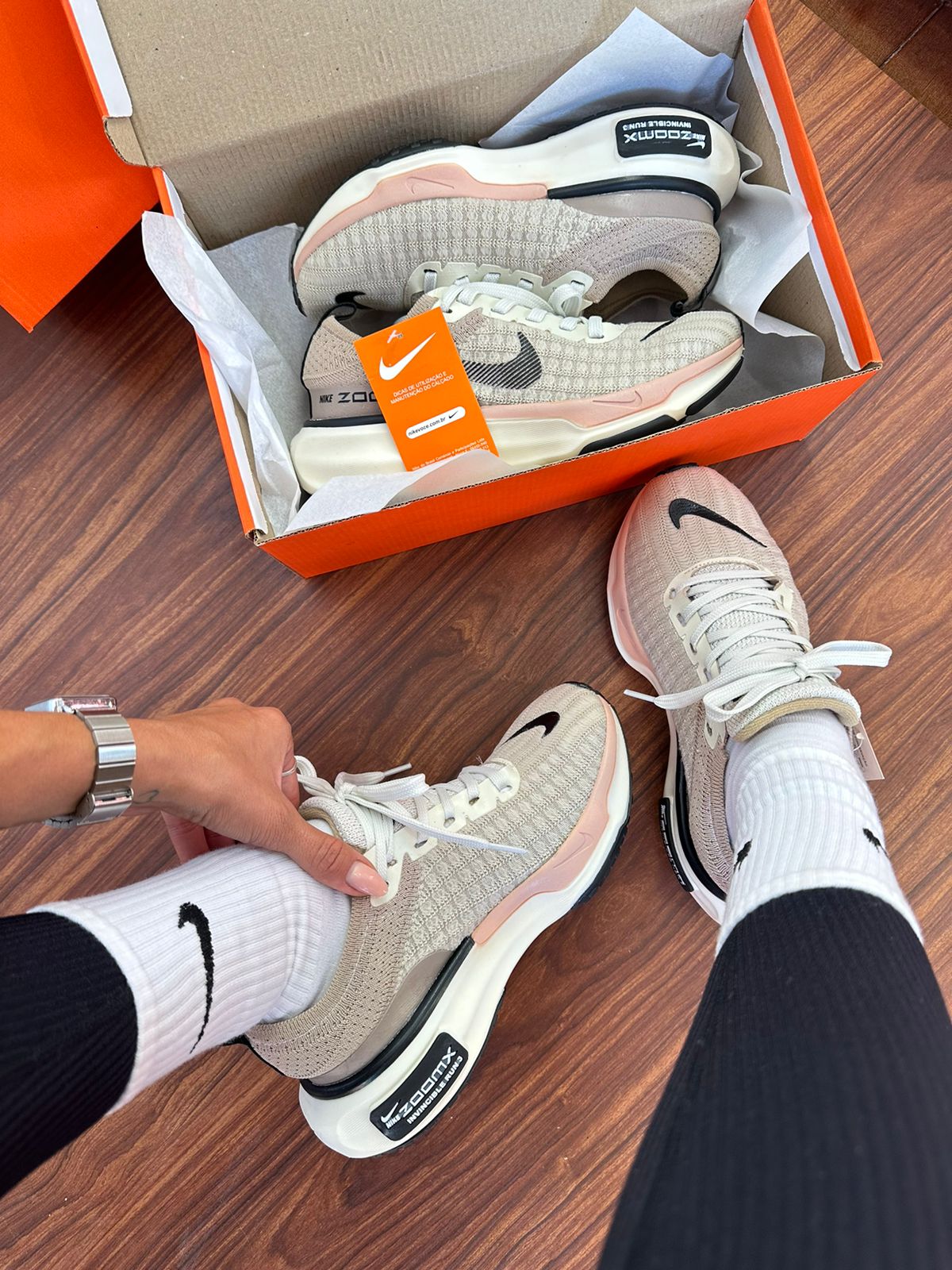 Tênis N. Zoom Run Branco/ Rosa