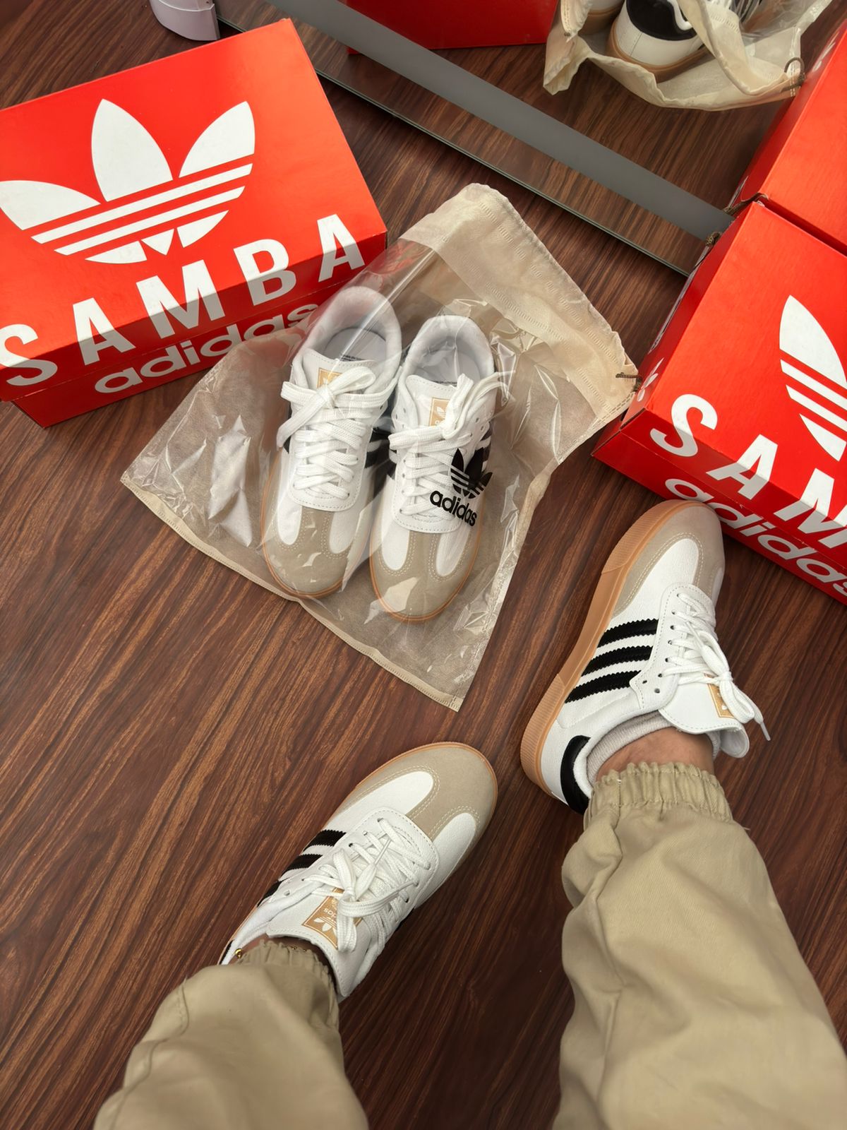 Tênis Samba Retrô Branco e Preto