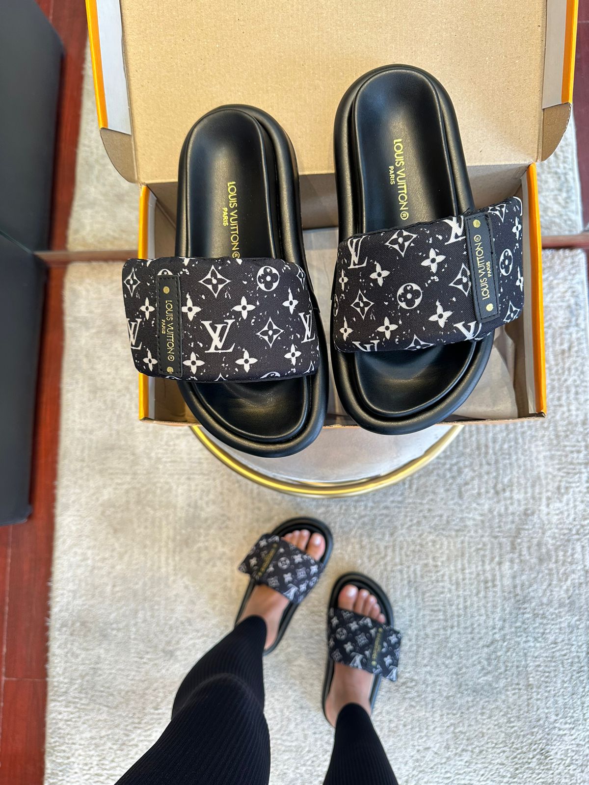 Slid Insp. LV Pillow Preto