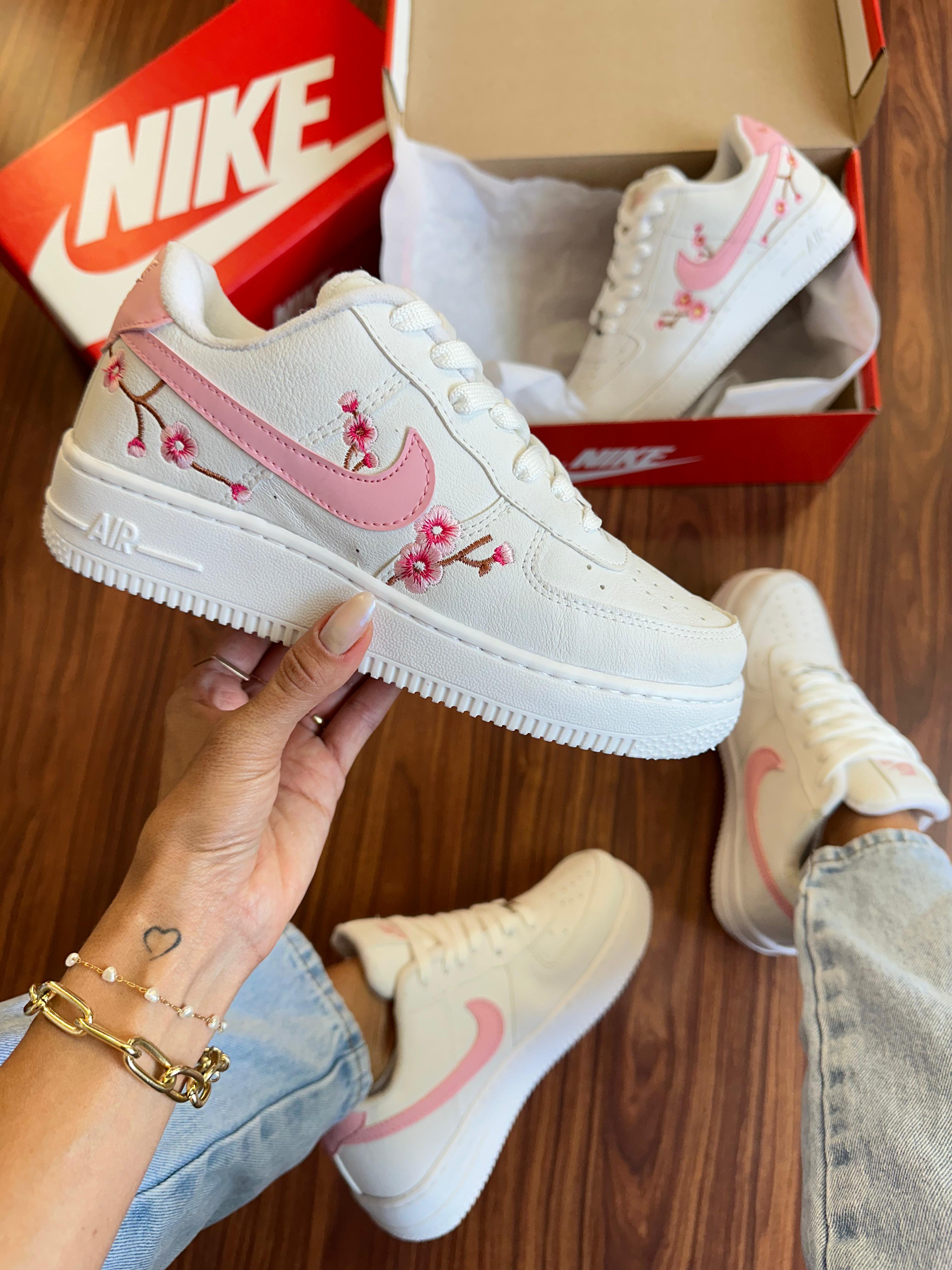 Tênis Air Force Floral Rosa
