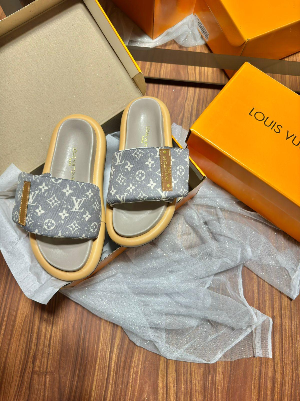 Slid Insp. LV Pillow Cinza