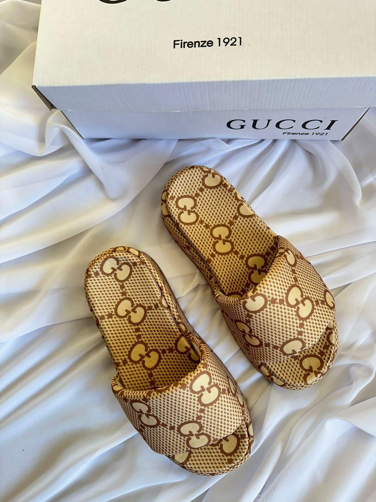 Tamanco Gucci Confort Nude