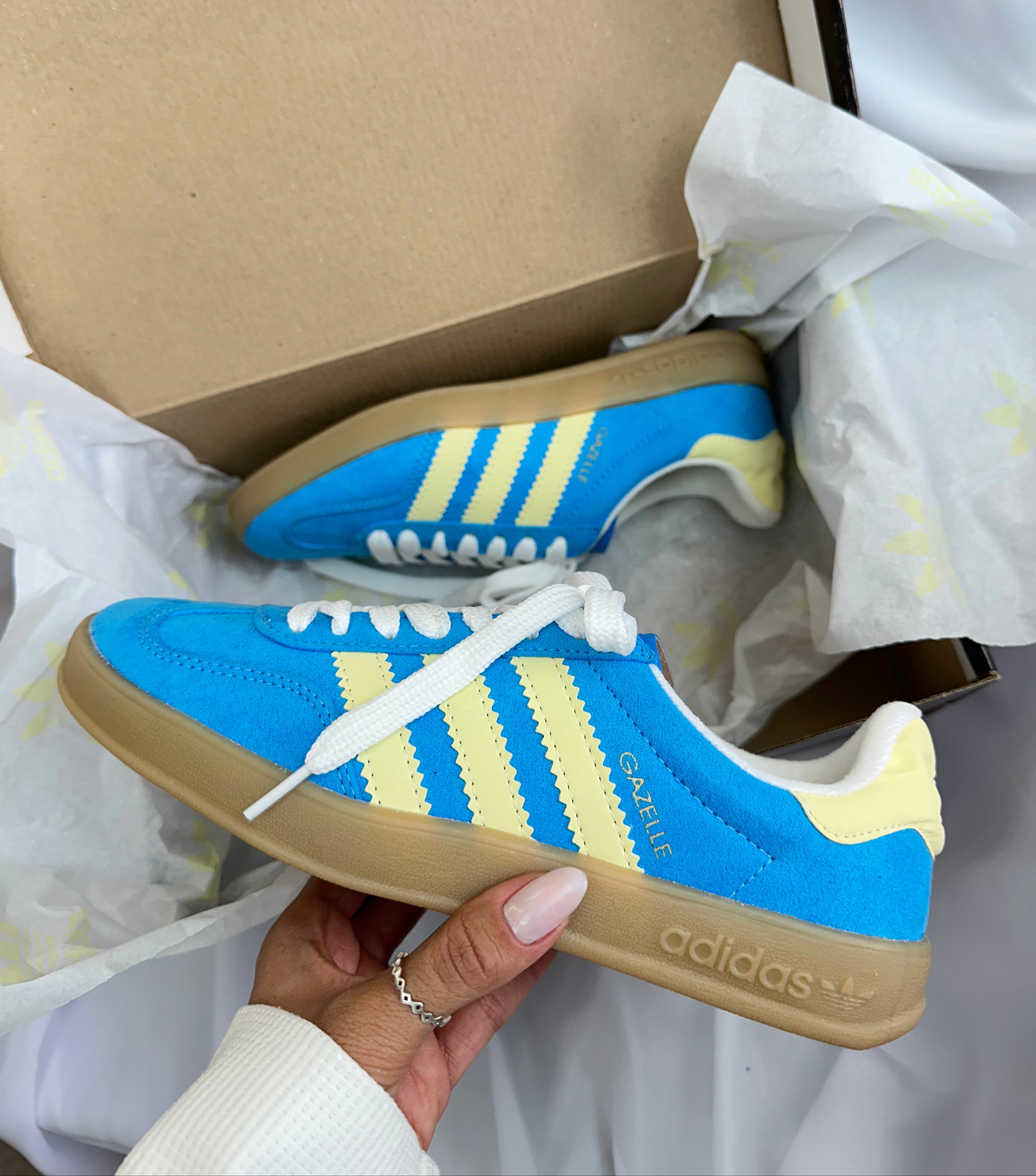 Tênis Gazelle Azul Amarelo Camurça