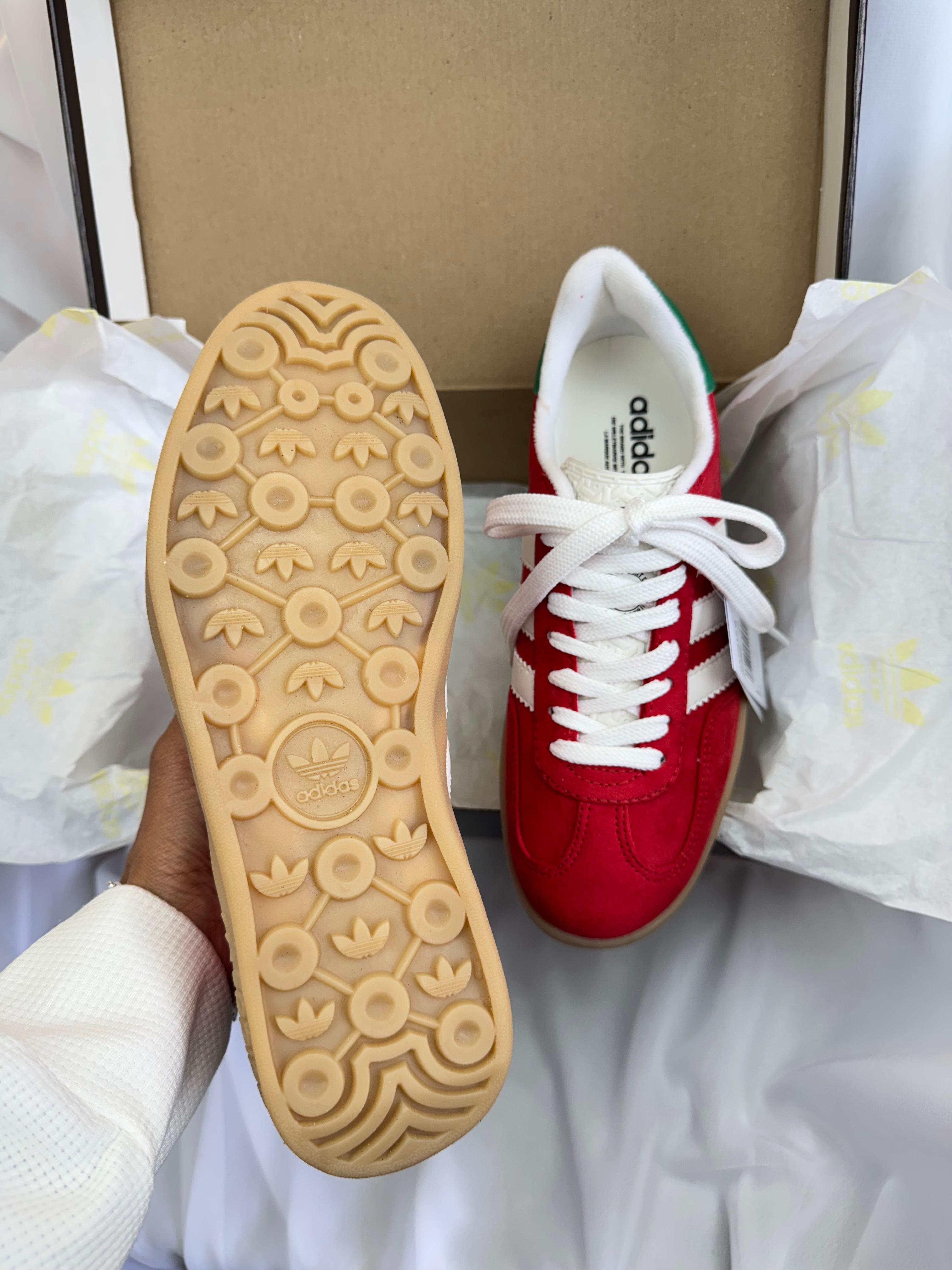 Tênis Gazelle Vermelho Camurça