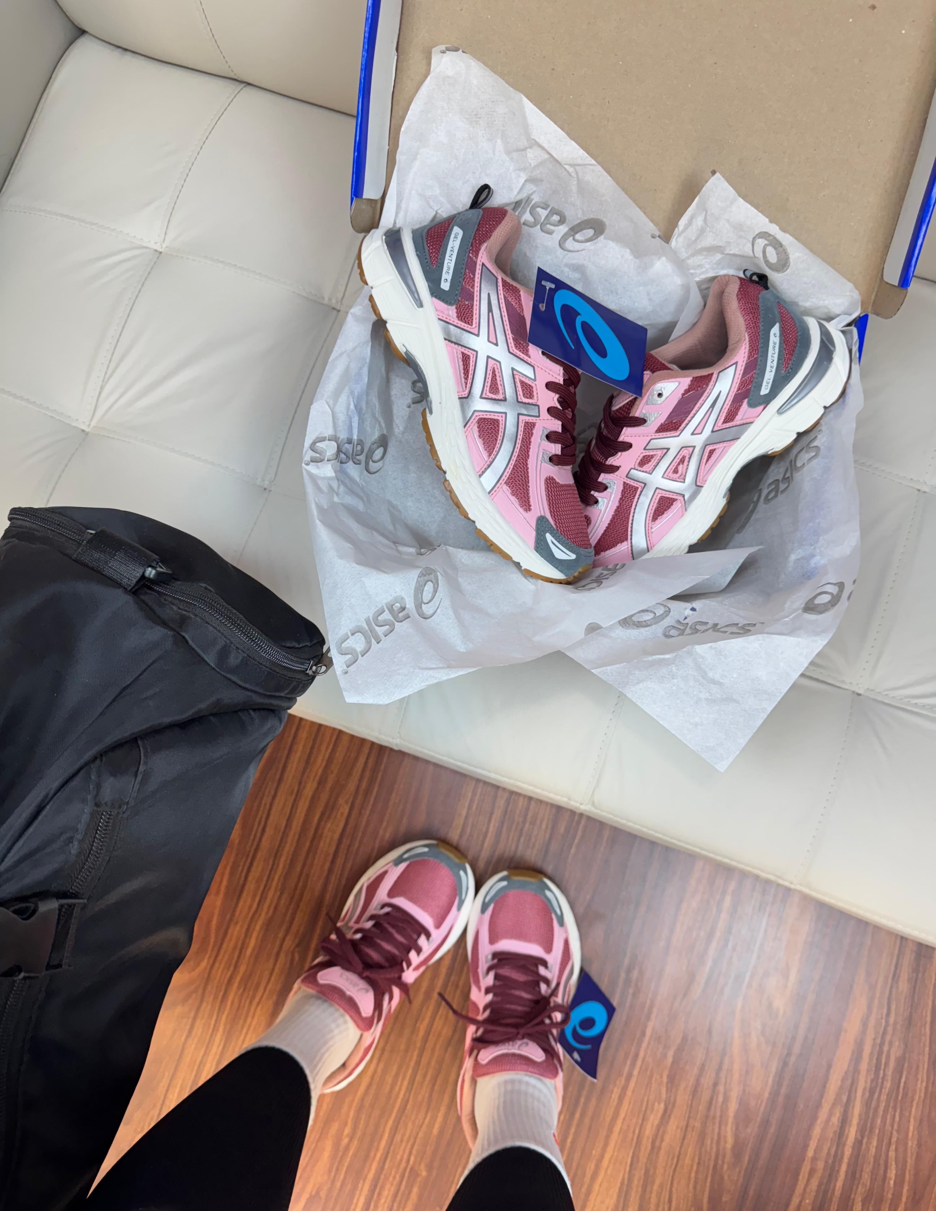 Tênis Asics Venture Rosa