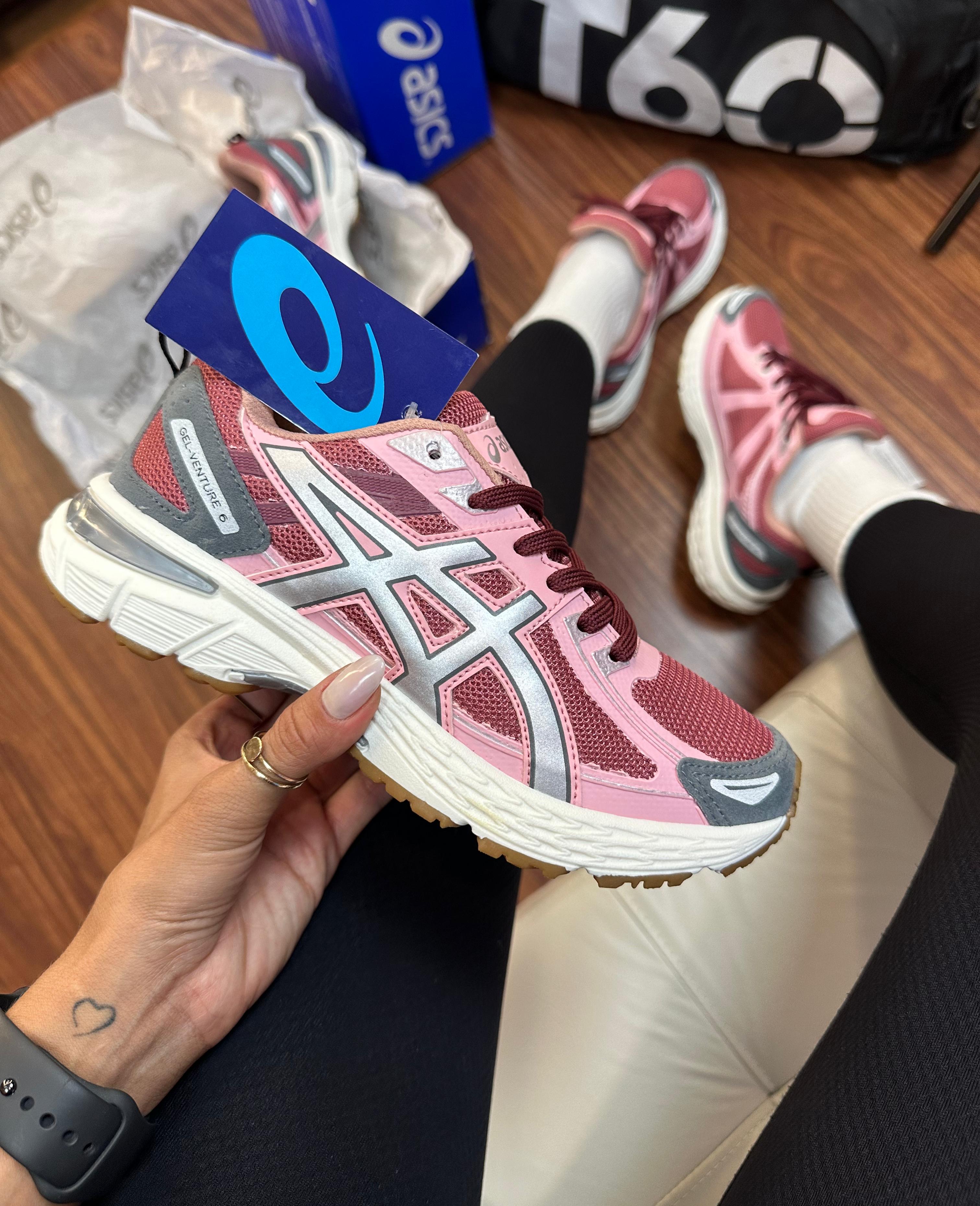 Tênis Asics Venture Rosa