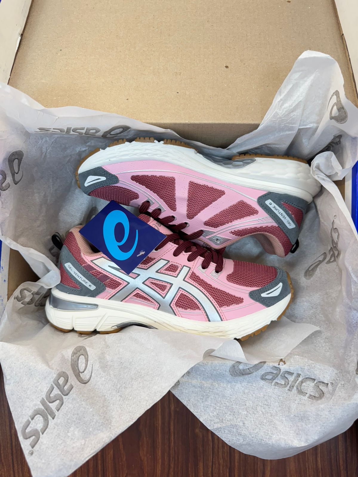 Tênis Asics Venture Rosa