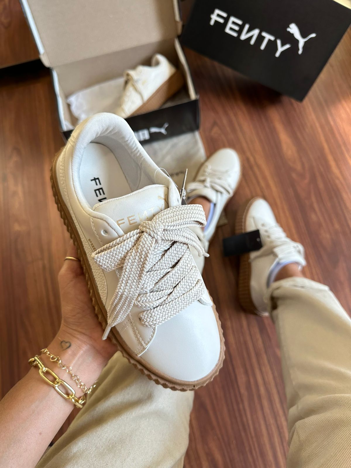 Tênis P. Fenty Off White