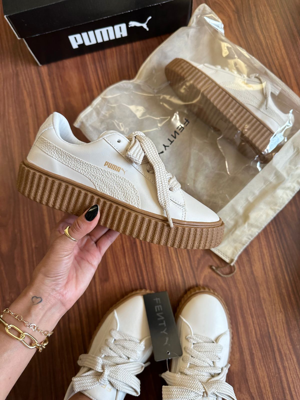 Tênis P. Fenty Off White