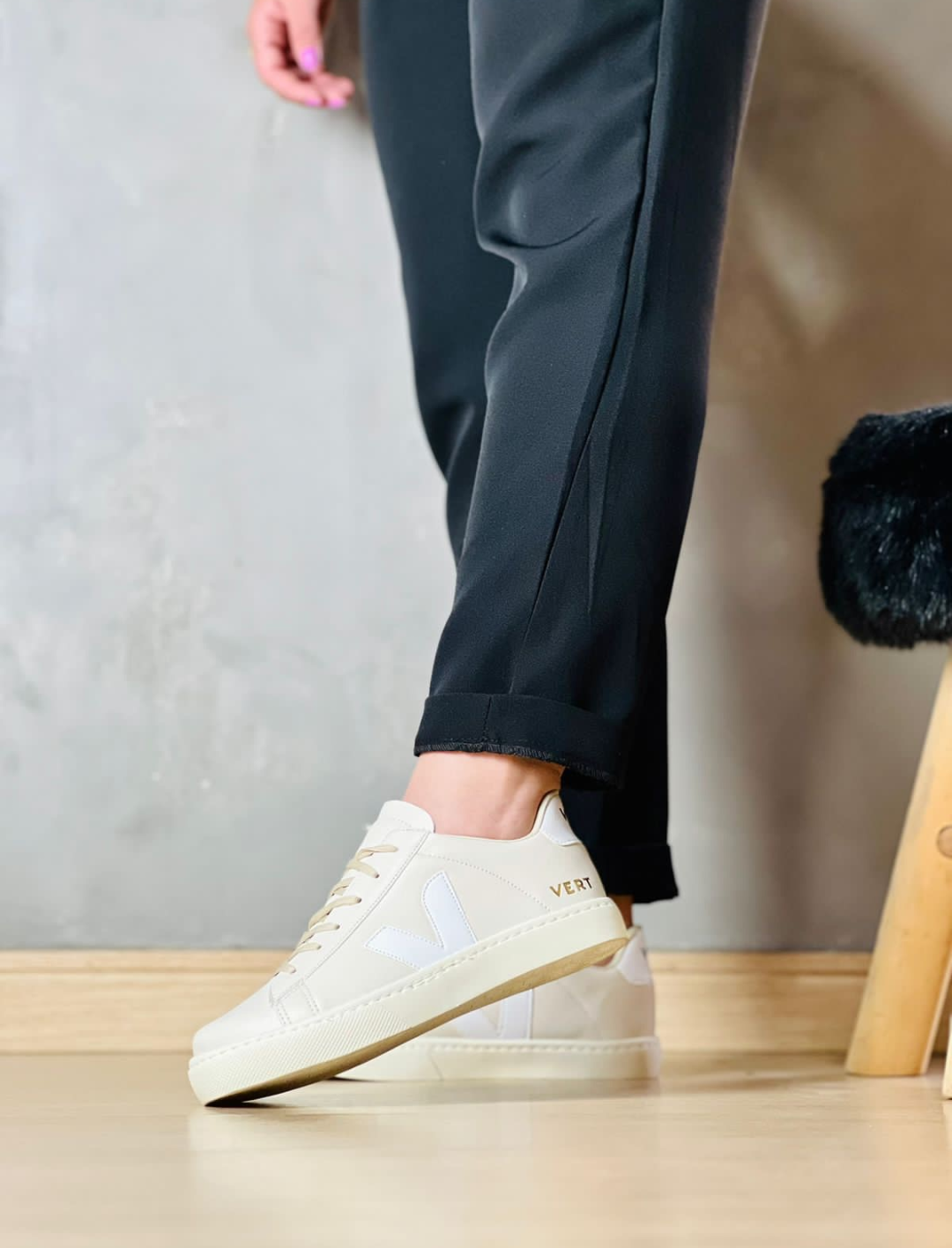 Tênis V Off White/ Branco Cadarço