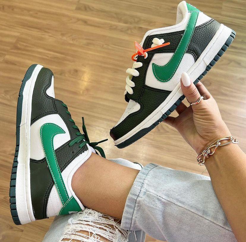Tênis Branco Verde Militar