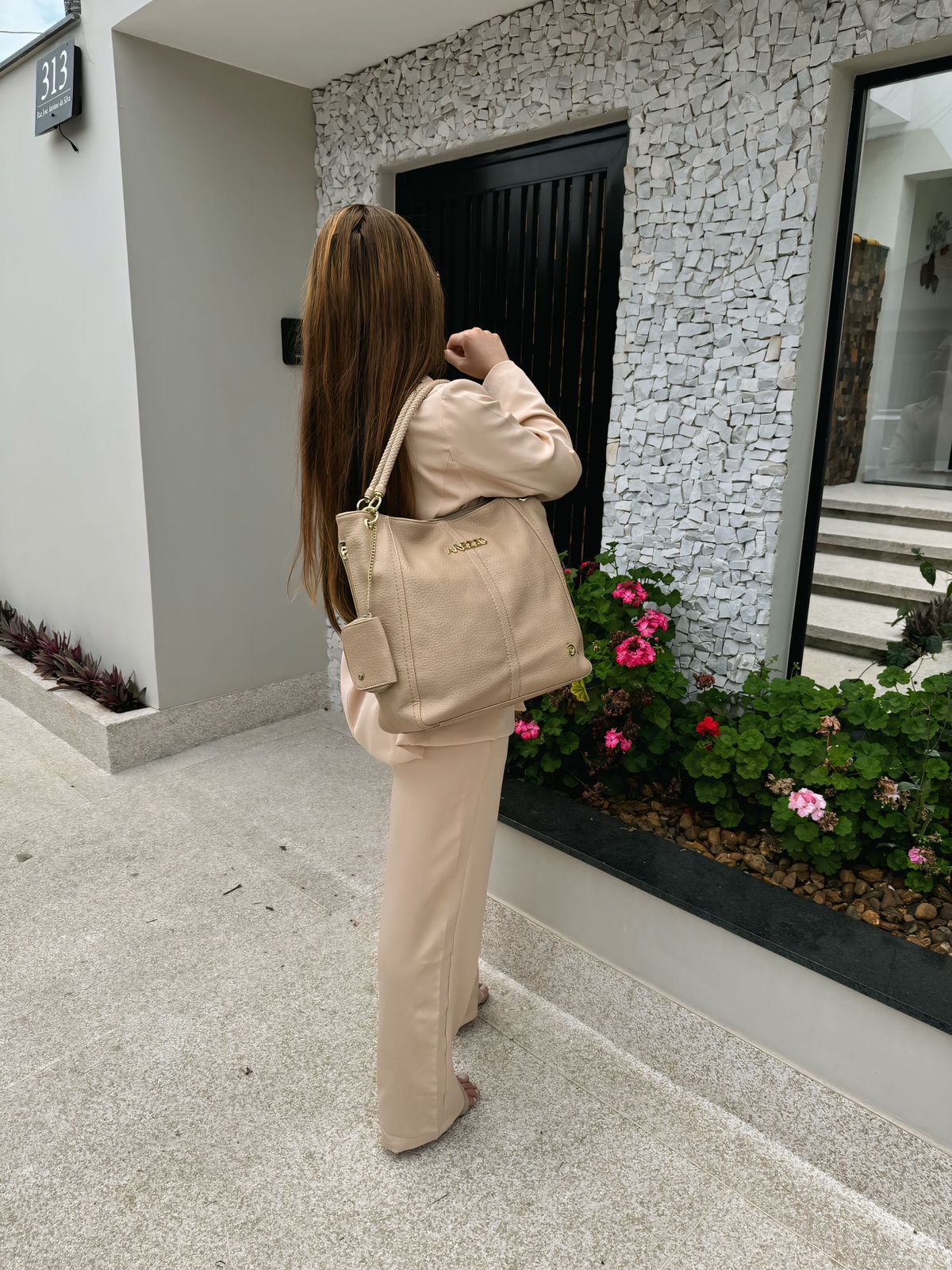 Bolsa Arezzo Grande Ombro