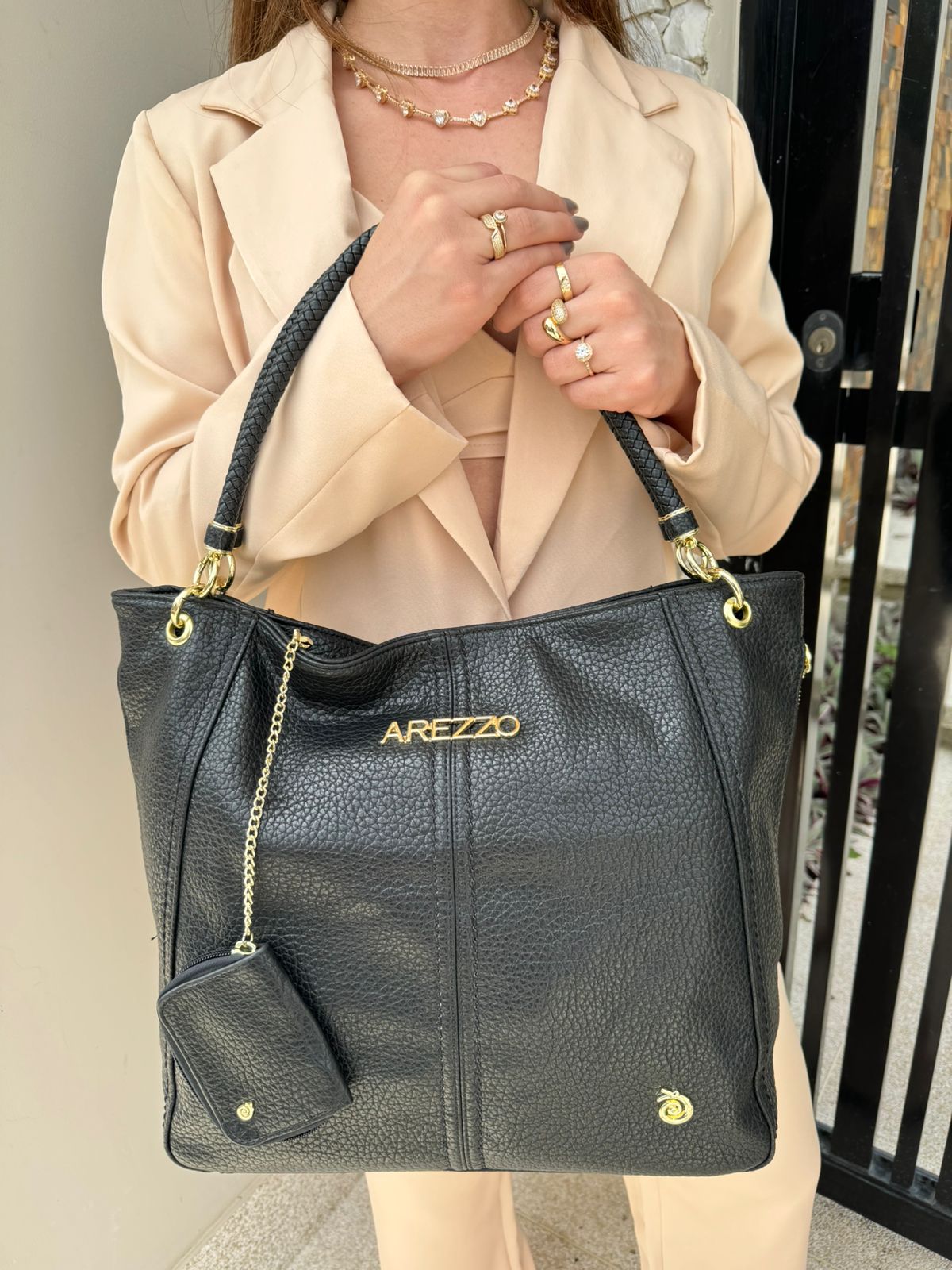 Bolsa Arezzo Grande Ombro
