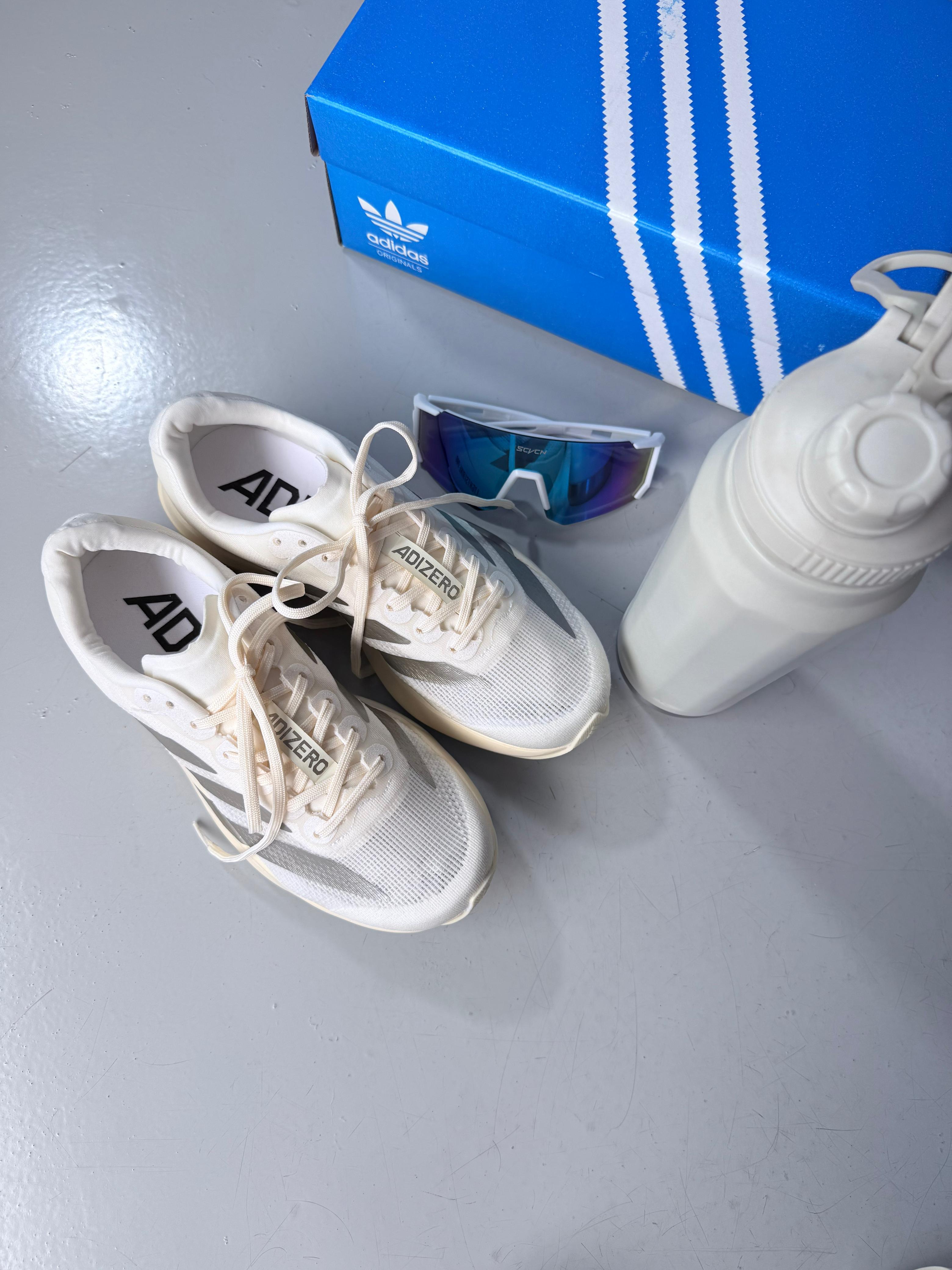 Tênis Adizero Evo SL Off Cinza