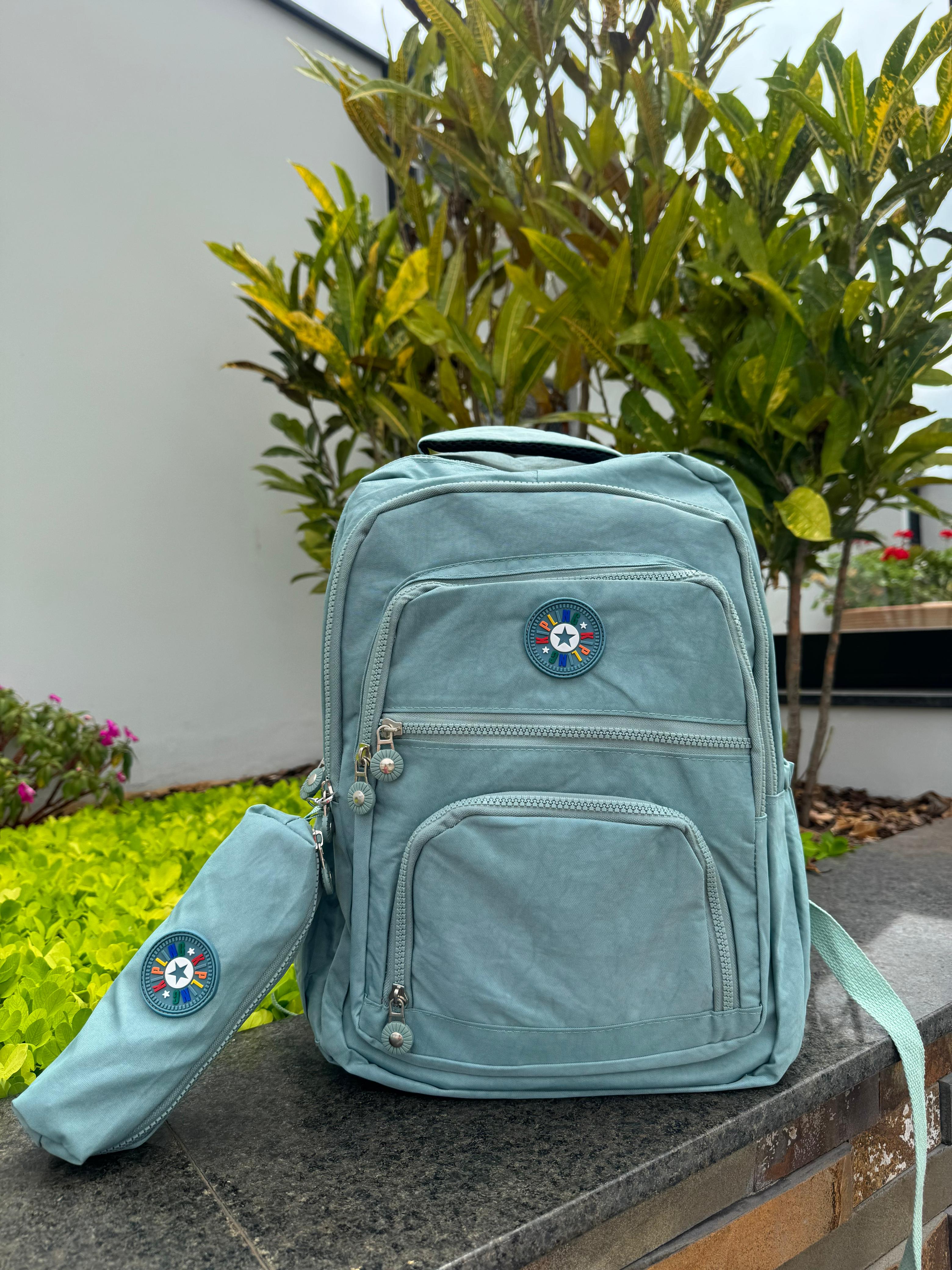 Mochila + Estojo KPLG