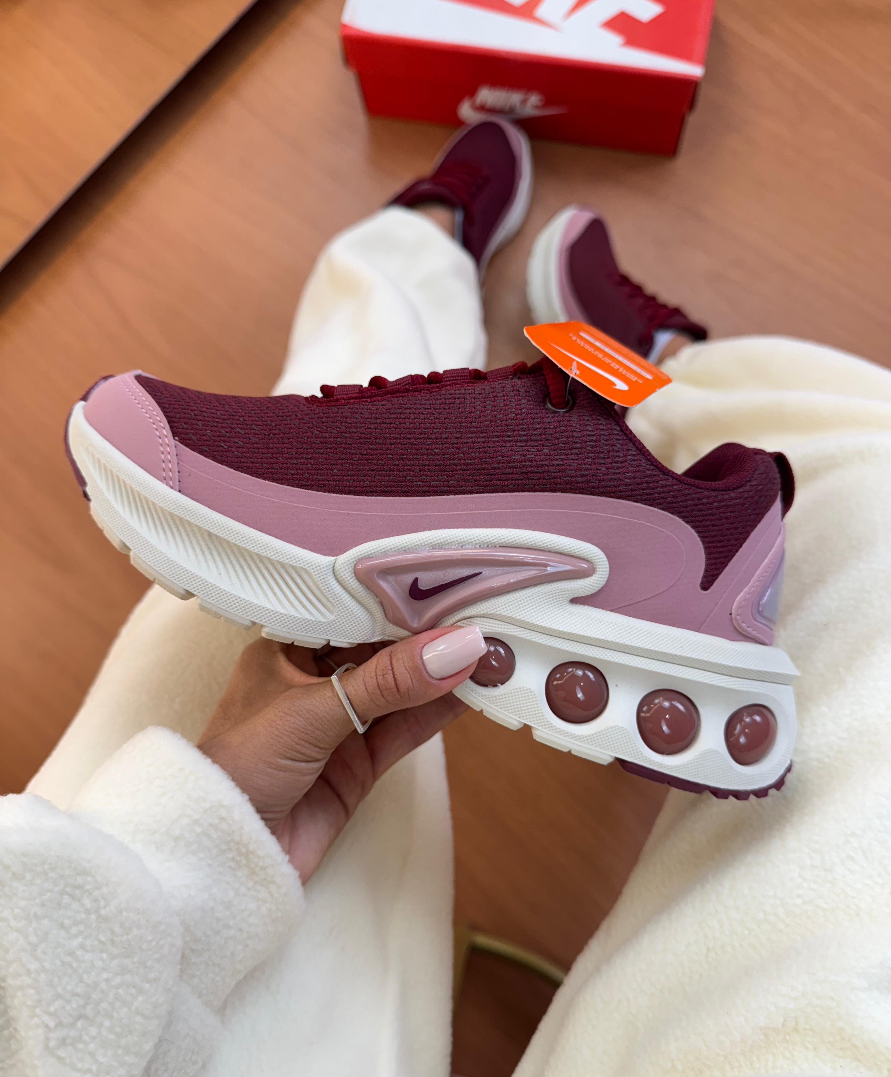 Tênis Air Max DN Marsala