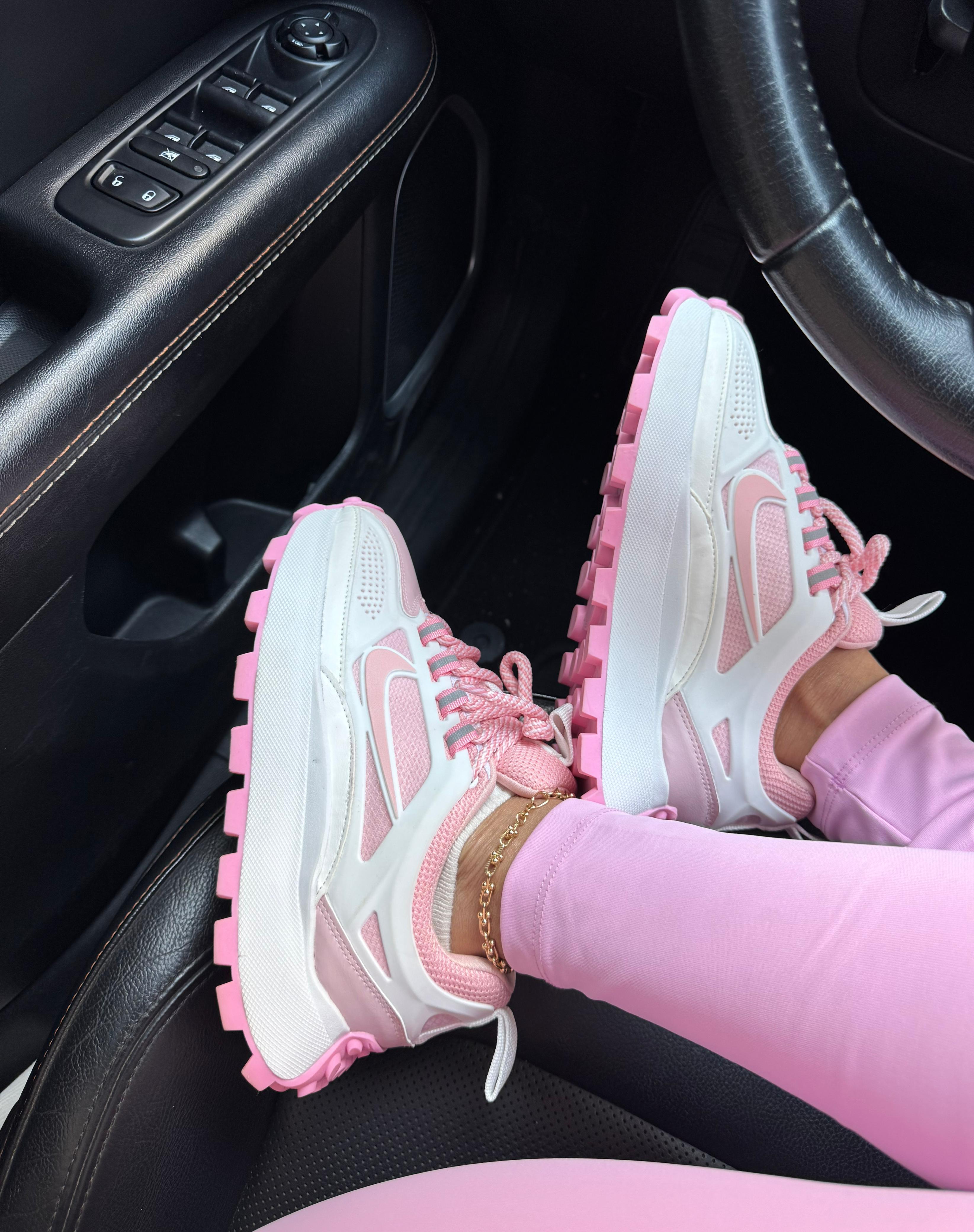 Tênis Bailleli Rosa Couro