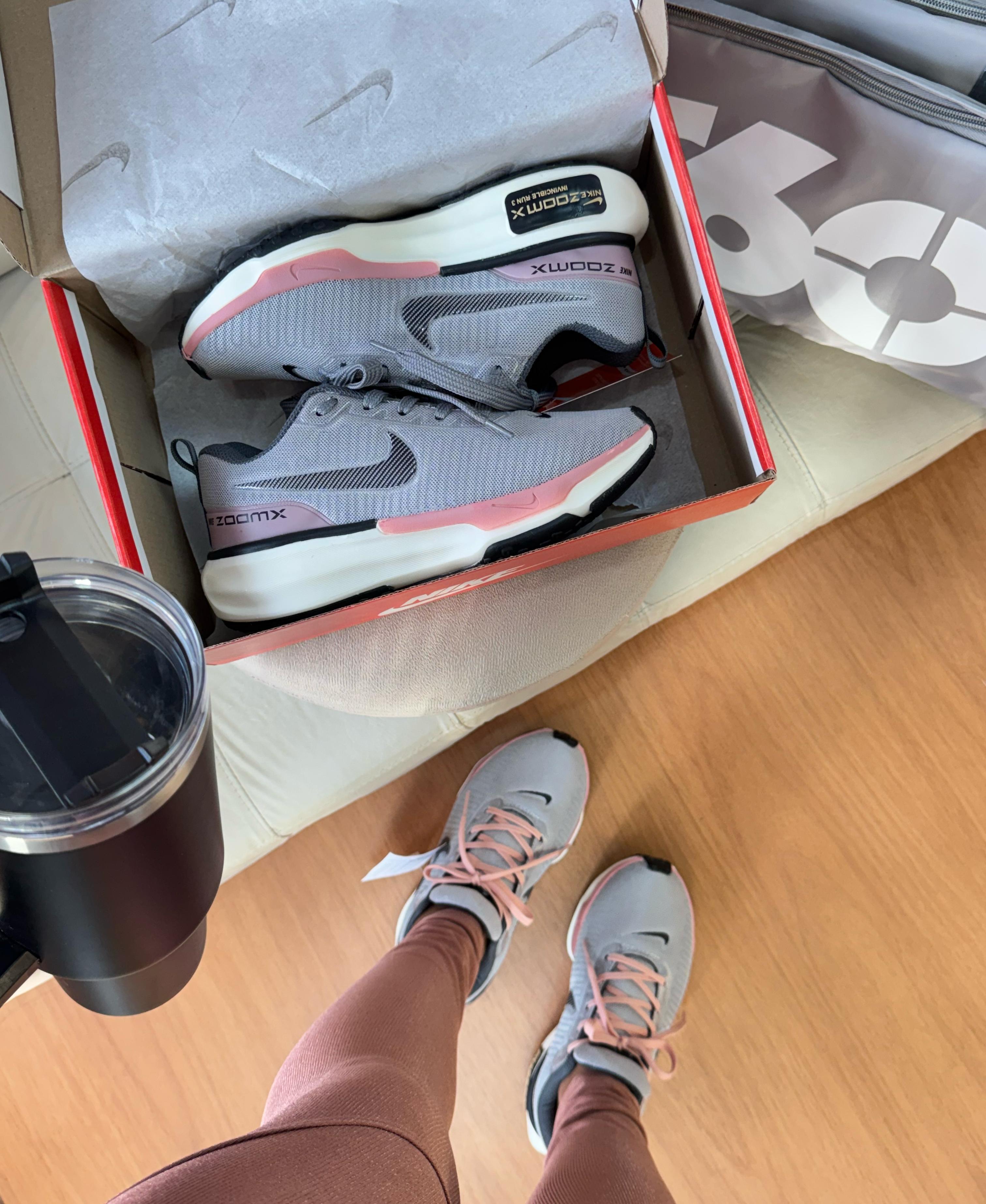 Tênis N. Zoomx Run Cinza Rose