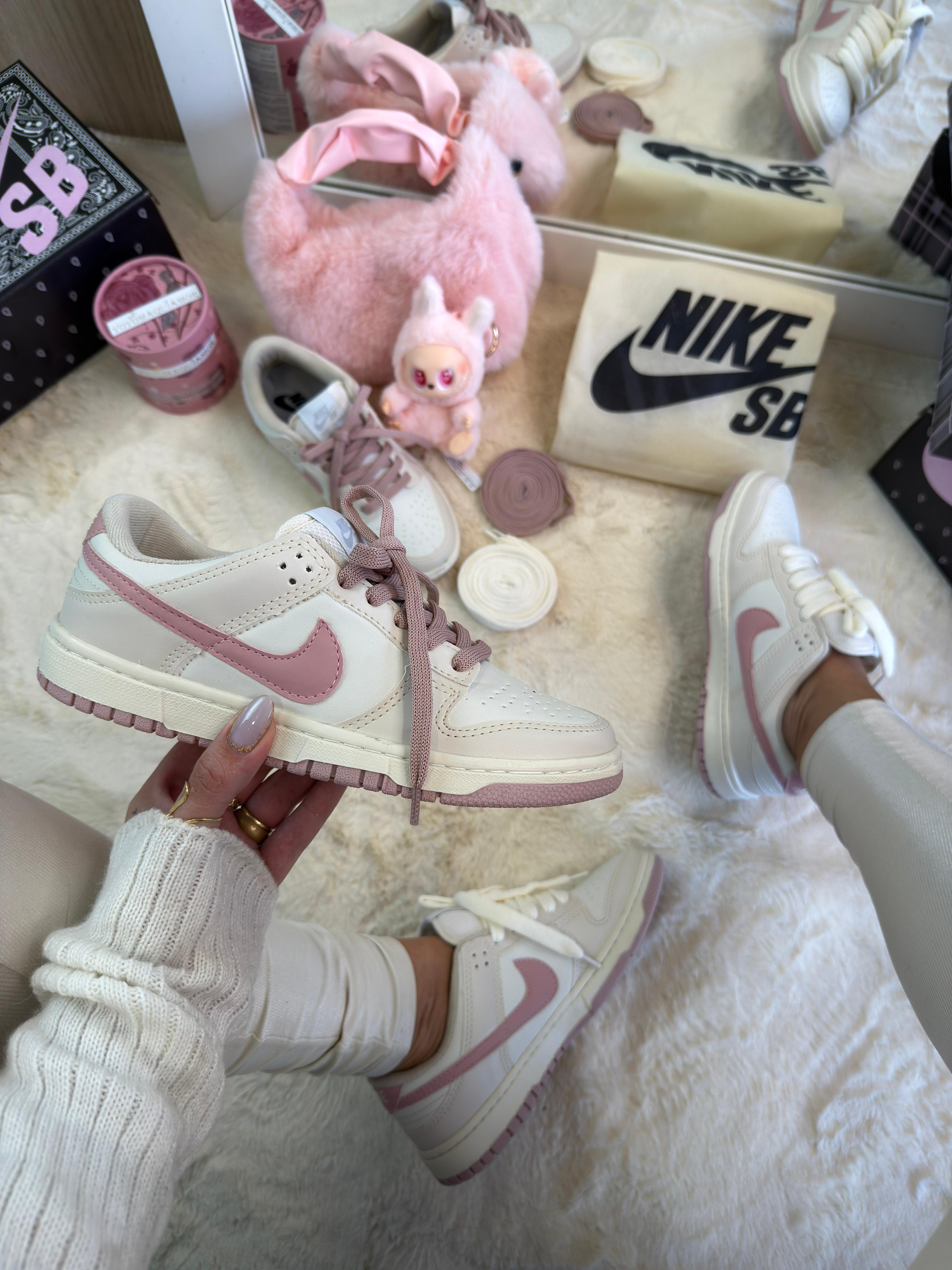 Tênis N. Dunk Off/ Rosé