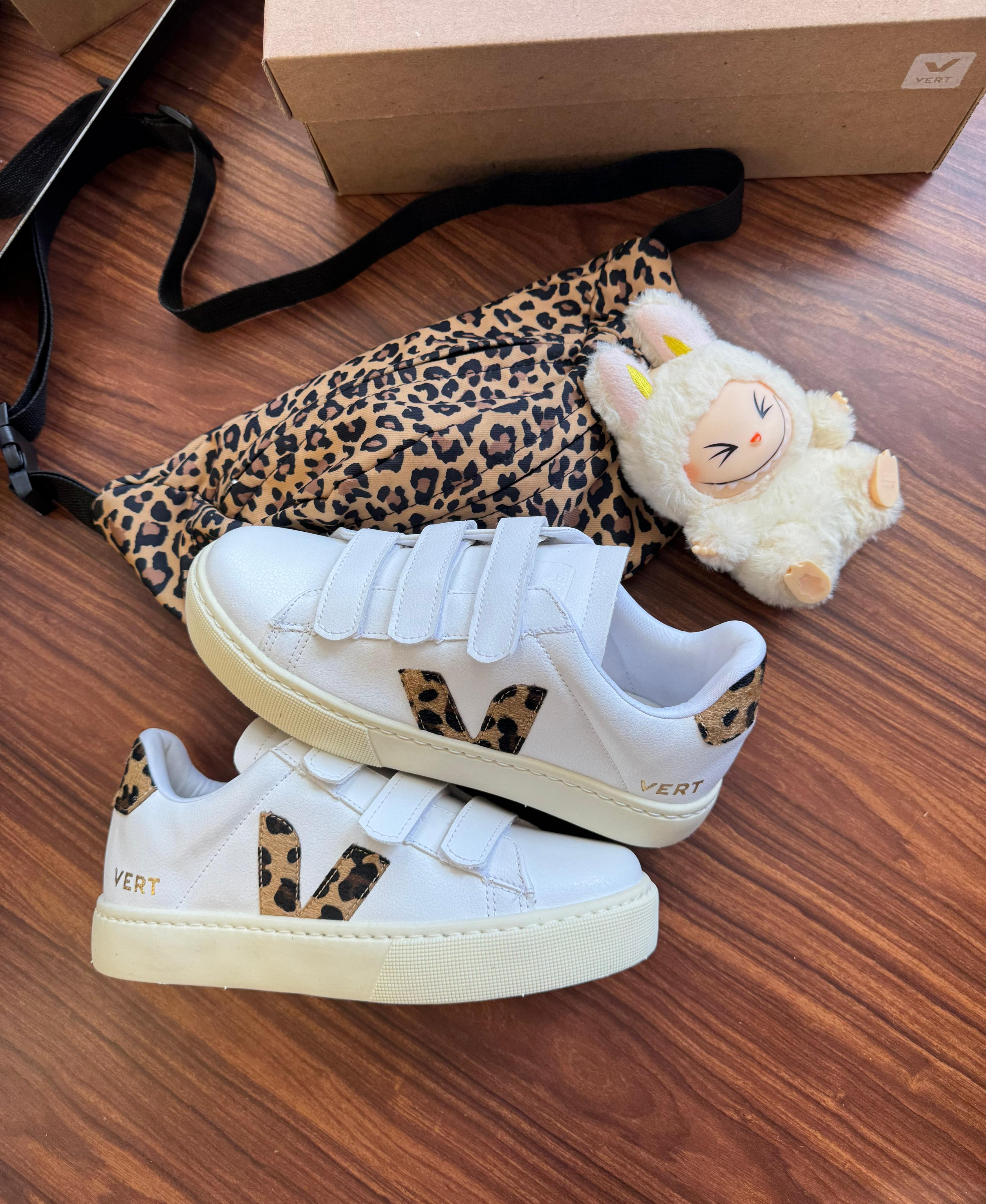 Tênis Velcro Branco Onça