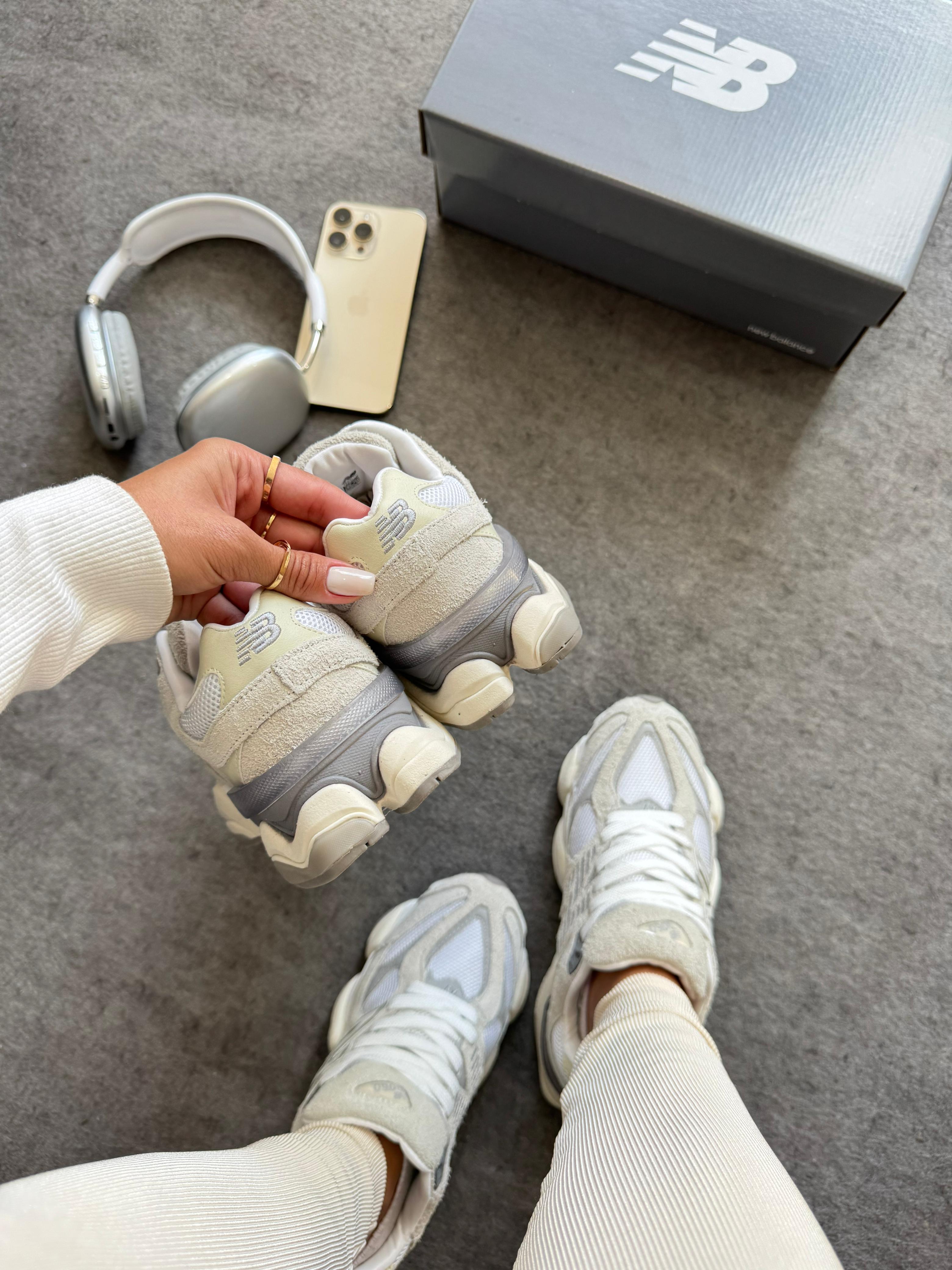 Tênis Balance 9060 Cinza Branco Couro Legítimo