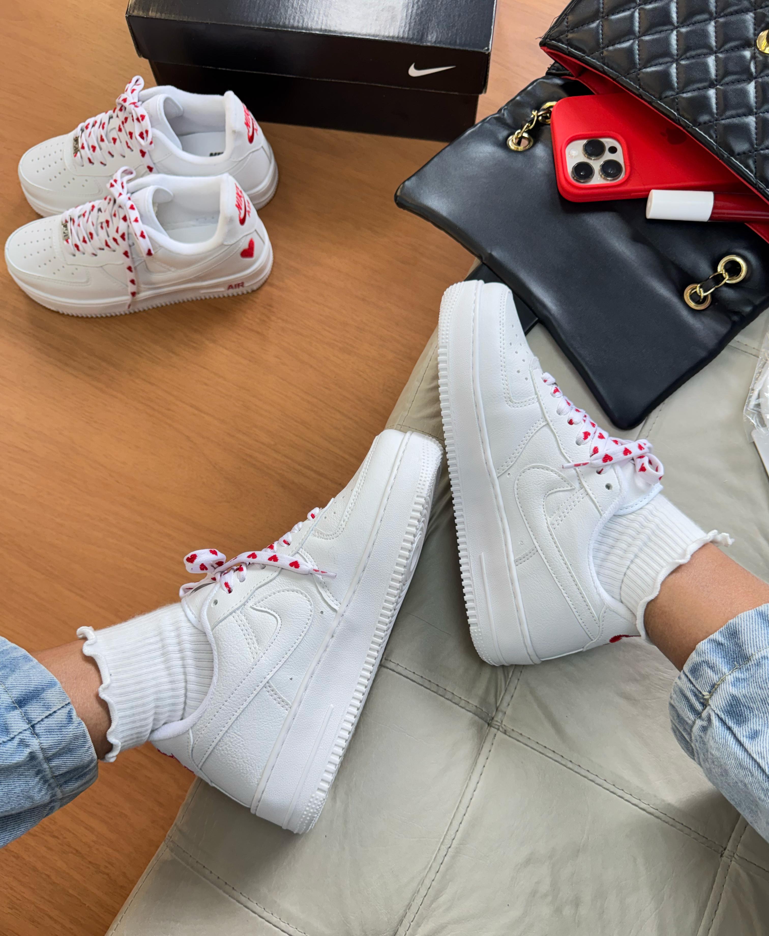 Tênis Air F1 Branco Coração