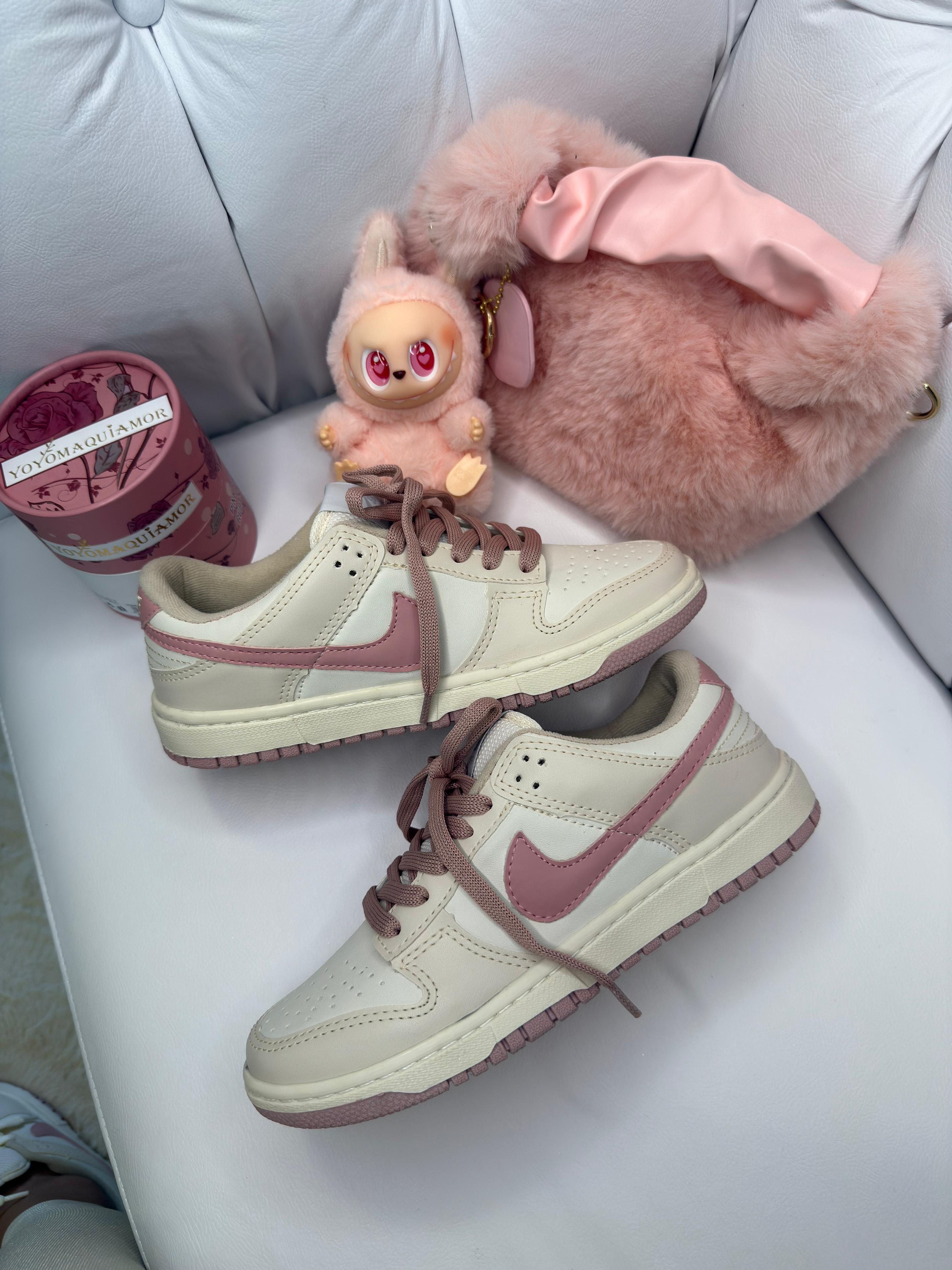 Tênis N. Dunk Off/ Rosé