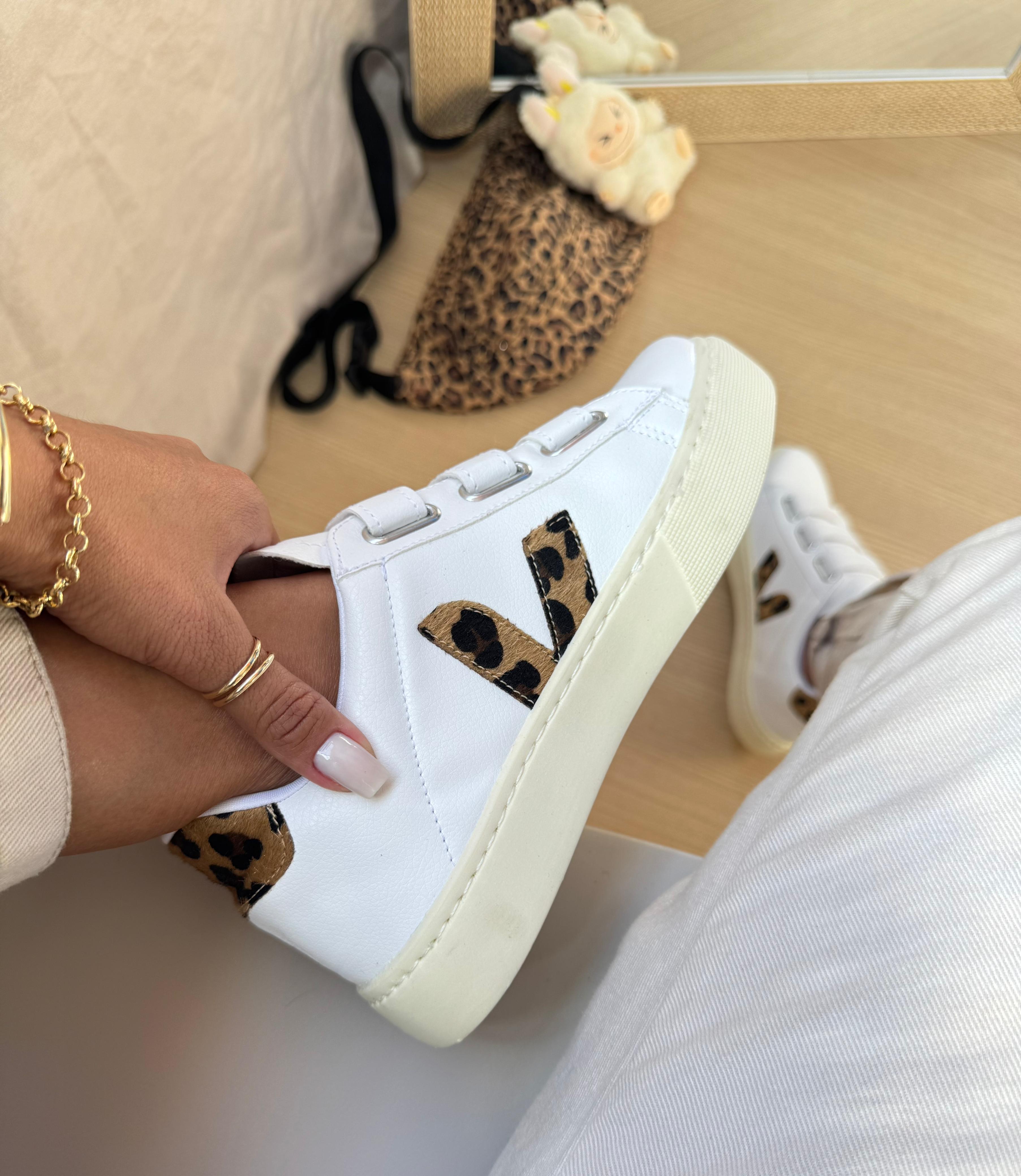 Tênis Velcro Branco Onça