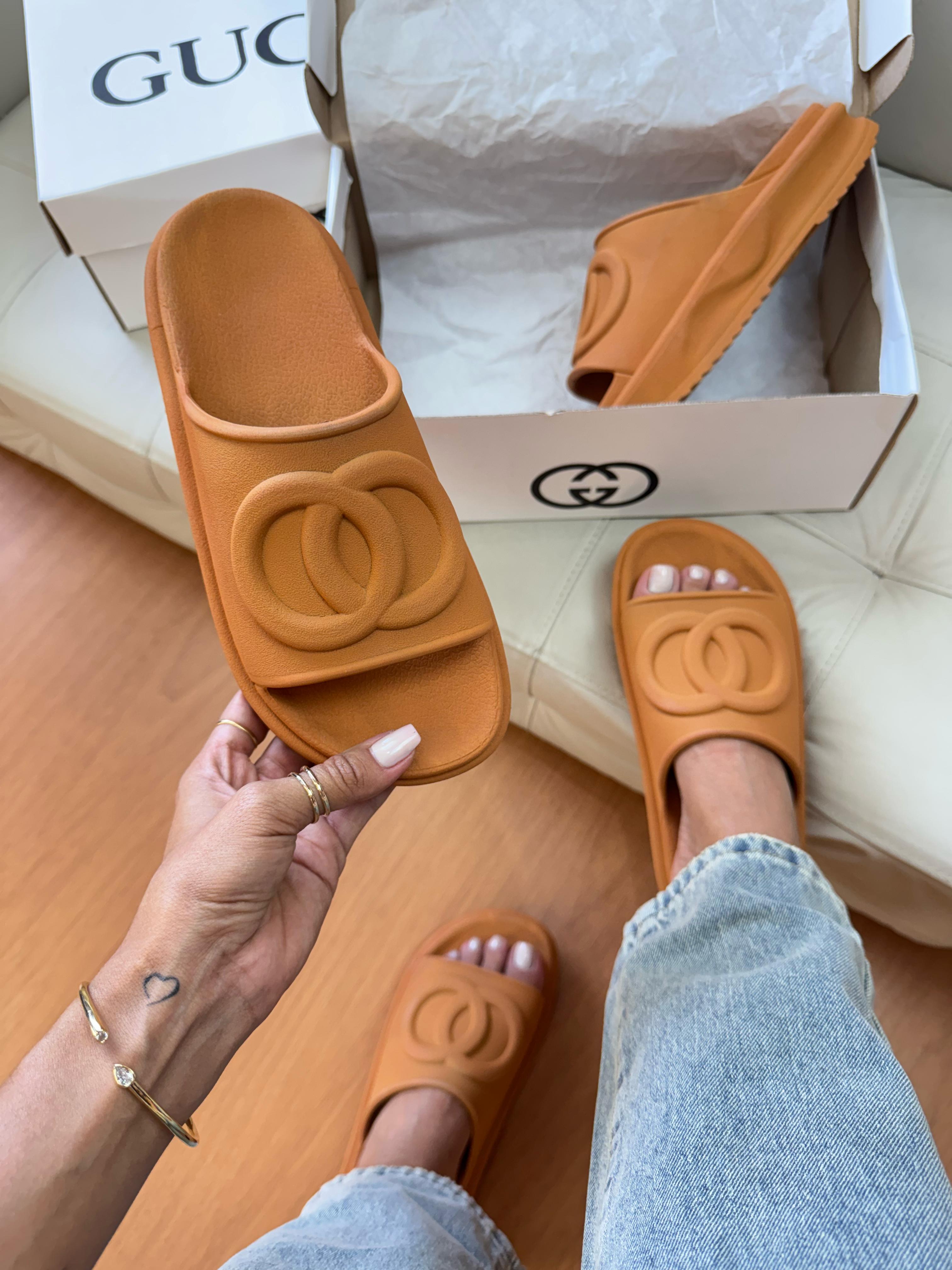 Chinelo Nuvem Insp. Gucci