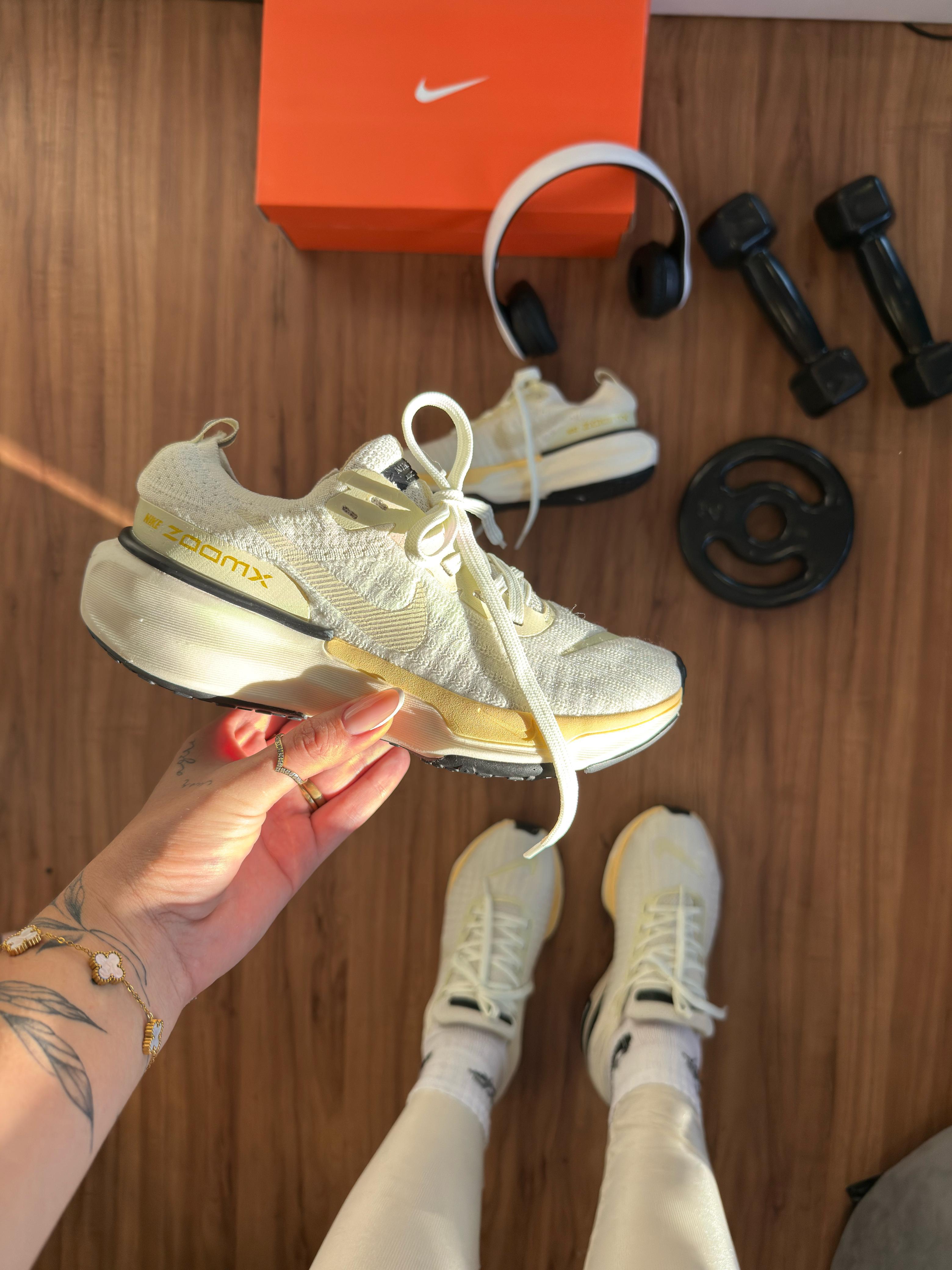 Tênis N. Zoom Run Amarelo