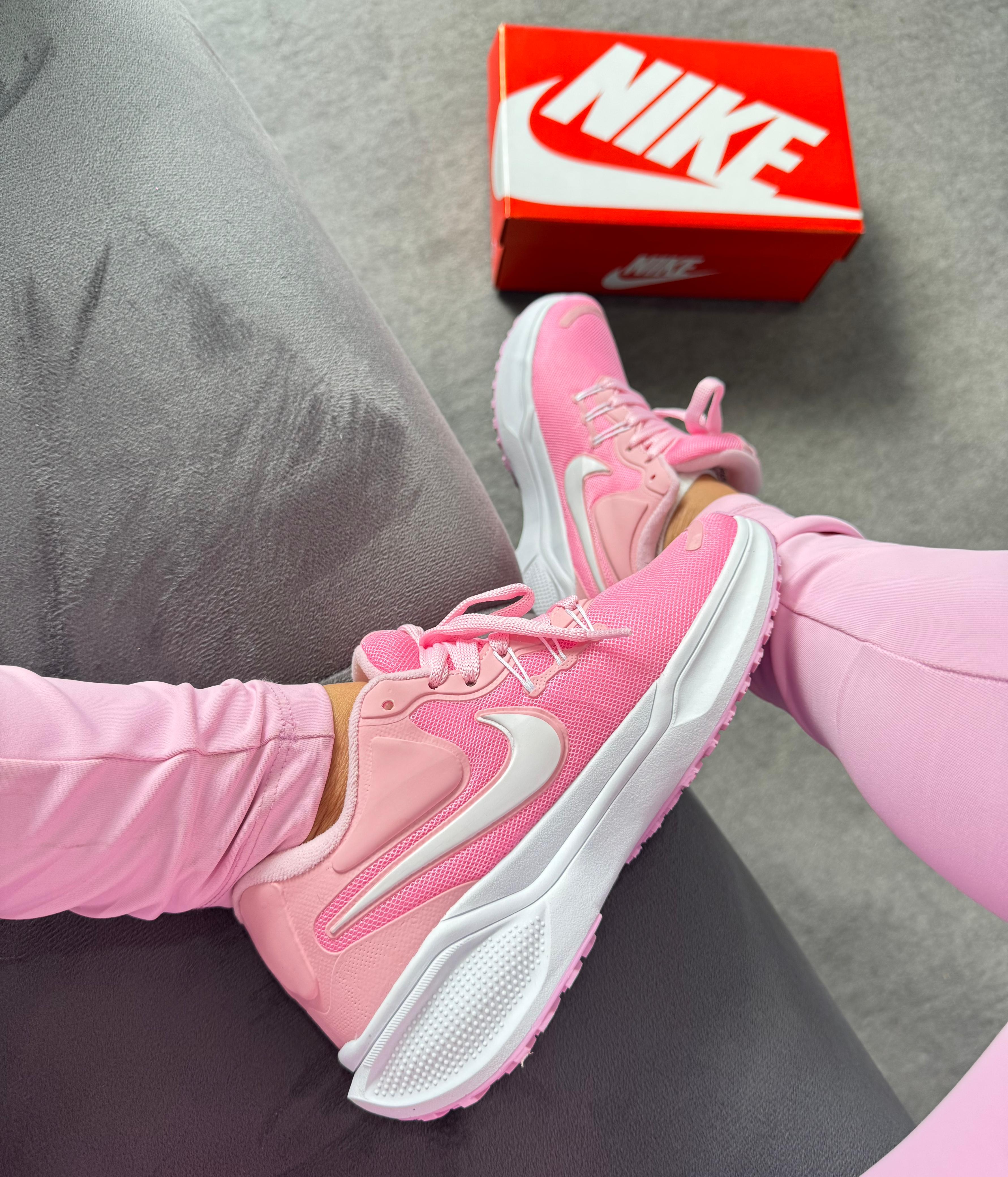 Tênis Nk Zoom Revolution Rosa