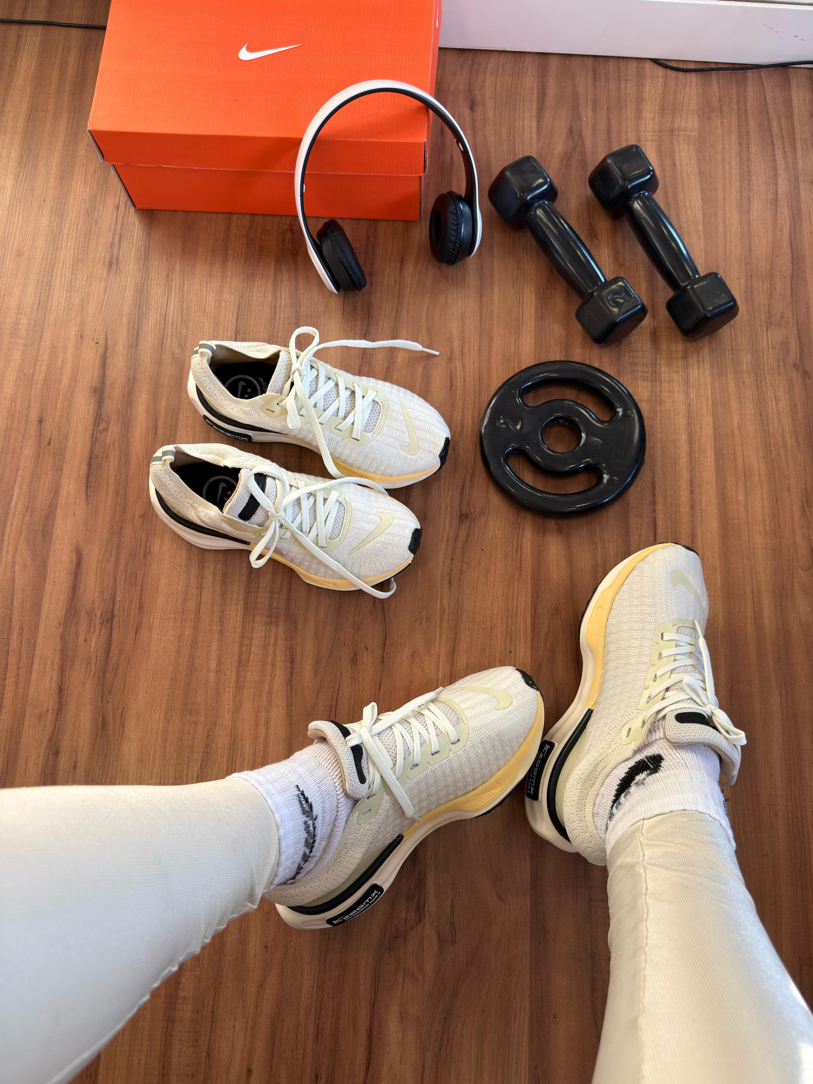 Tênis N. Zoom Run Amarelo