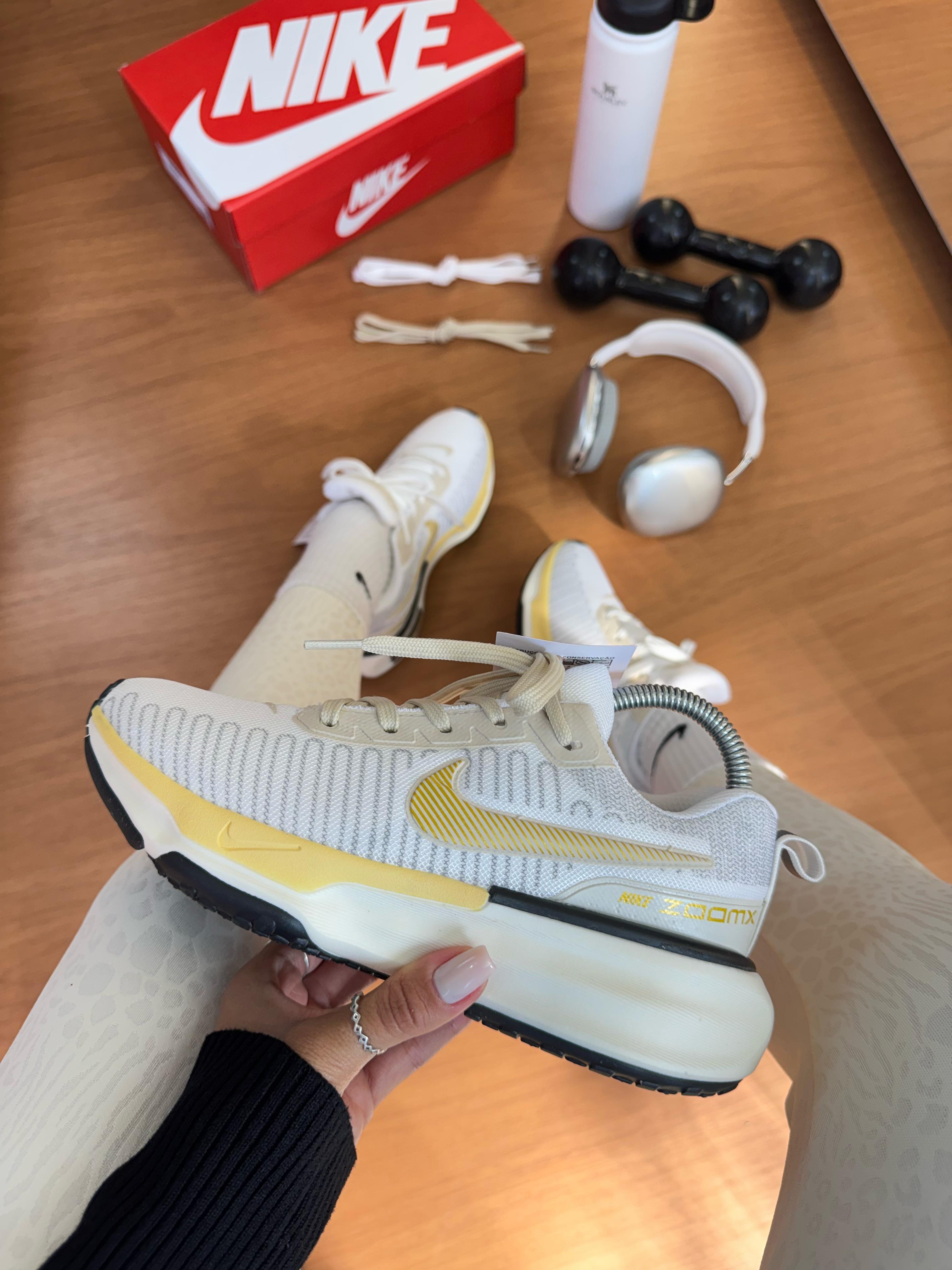 Tênis N. Zoomx Run Amarelo